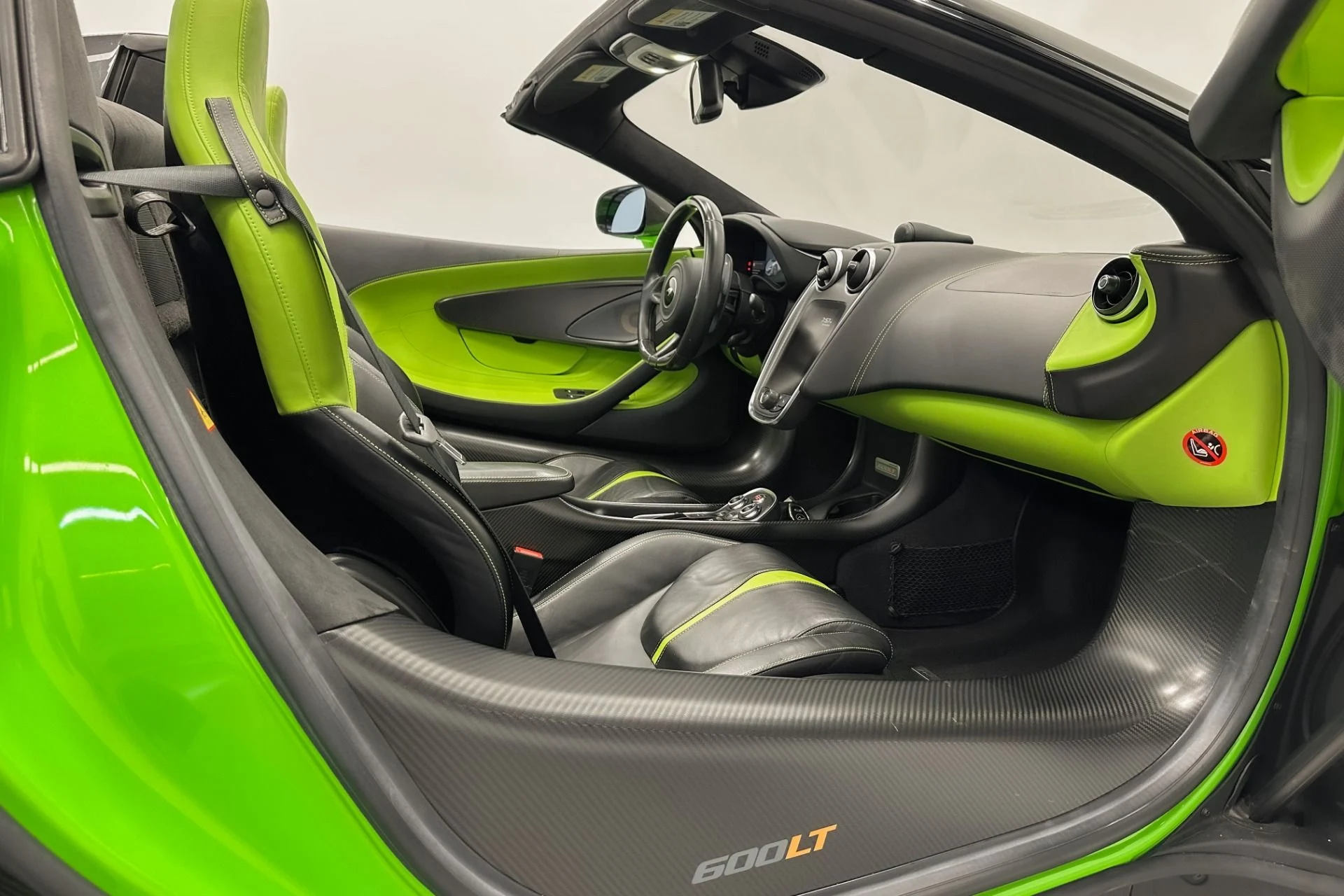 mph016_2367355937_Used_2020_Mc_Laren_600_LT_Spider_Massive_Carbon_Fiber_Upgrades_MSO_Paint_1771619459_a3ef5b27b6