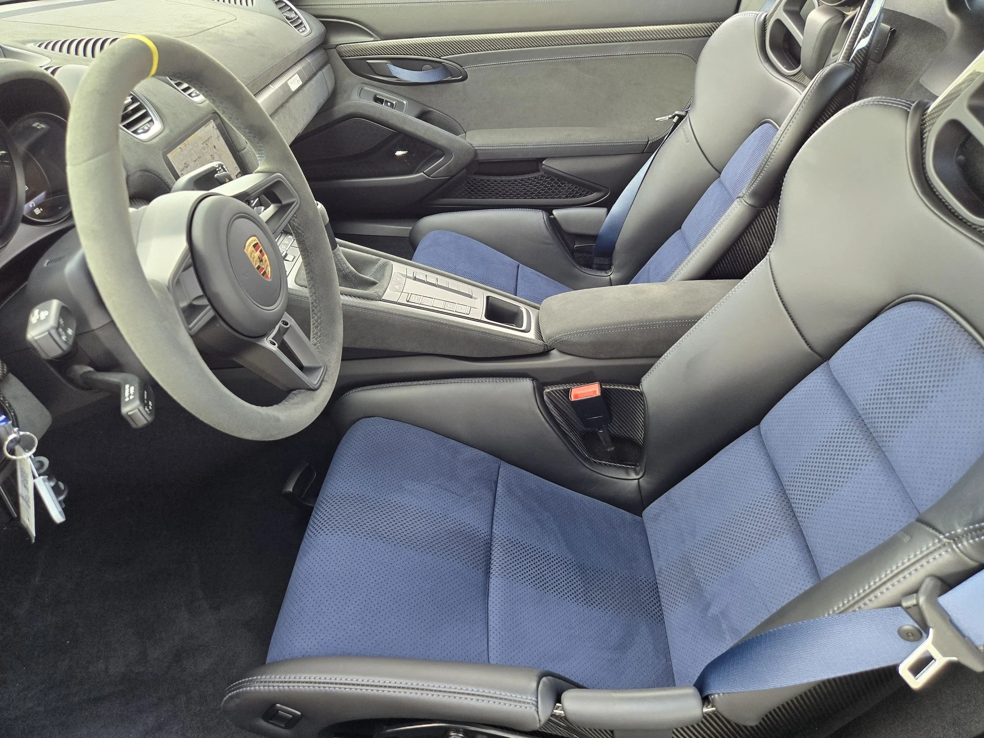 mph016_2373458759_239c25fdf36892682377970ee813d7e9x_06161ab618