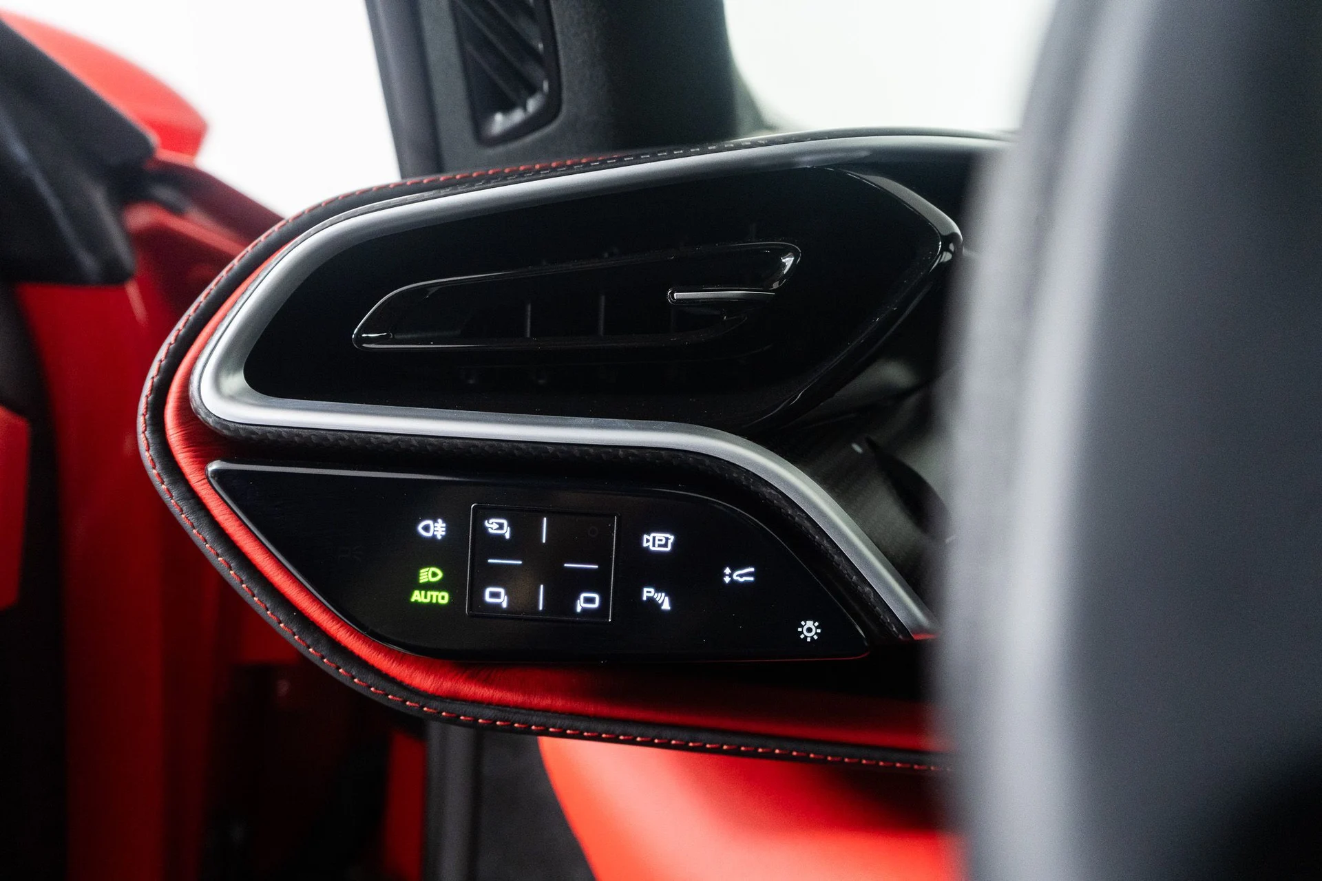 mph016_2378475332_efaec24e_9c1d_4d85_8c25_93b19b2d9360_80387748b5