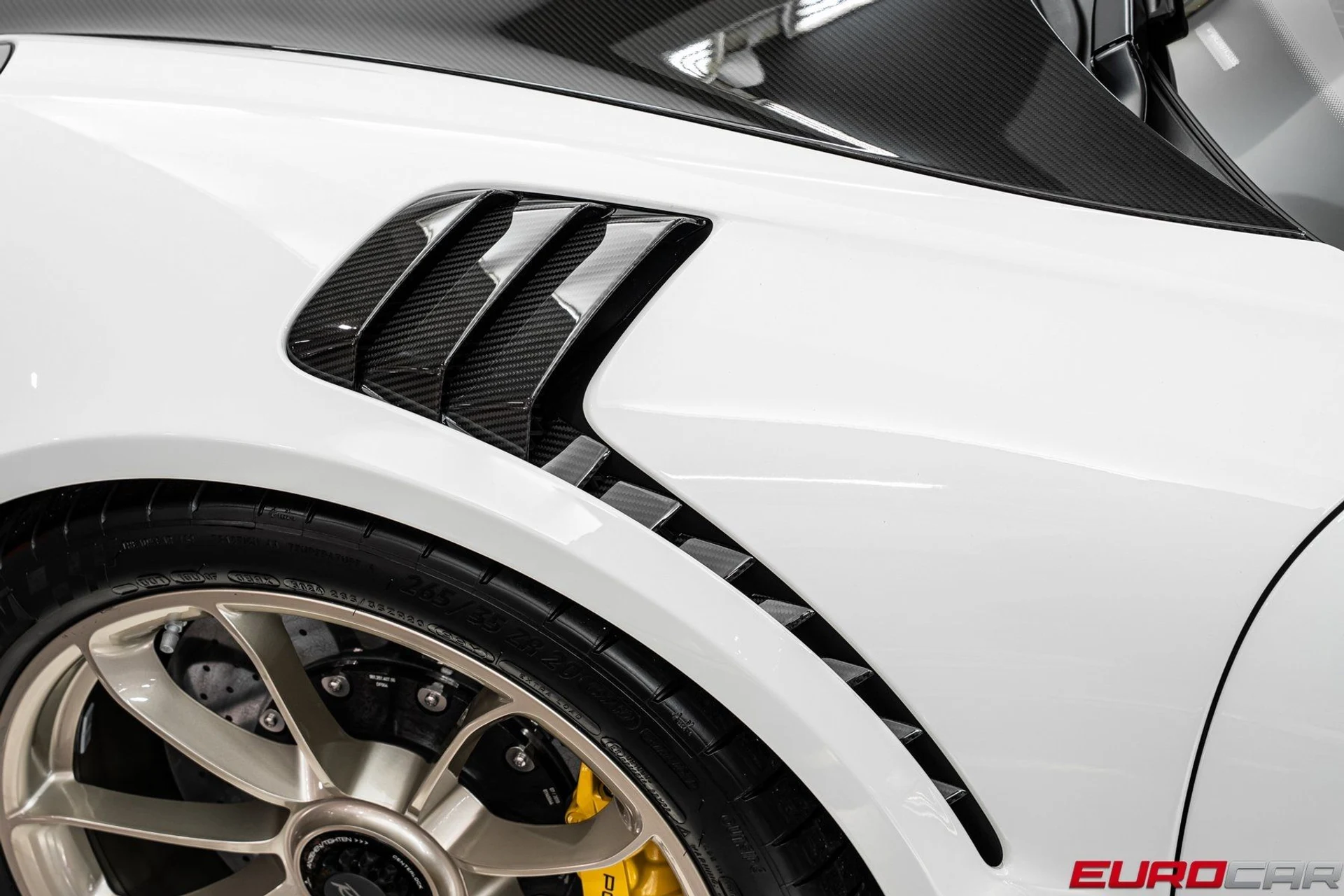 mph016_2380304534_image_17_8059e028e8