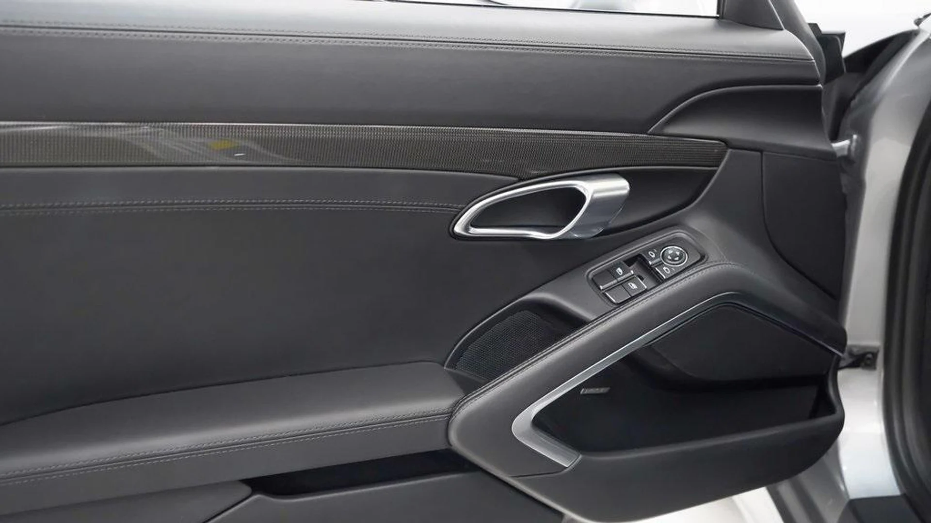 mph016_2381863207_4xok9_Z_Ls_GEXC_0eab_Blz_OWU_Fkjy4_895c9107cf