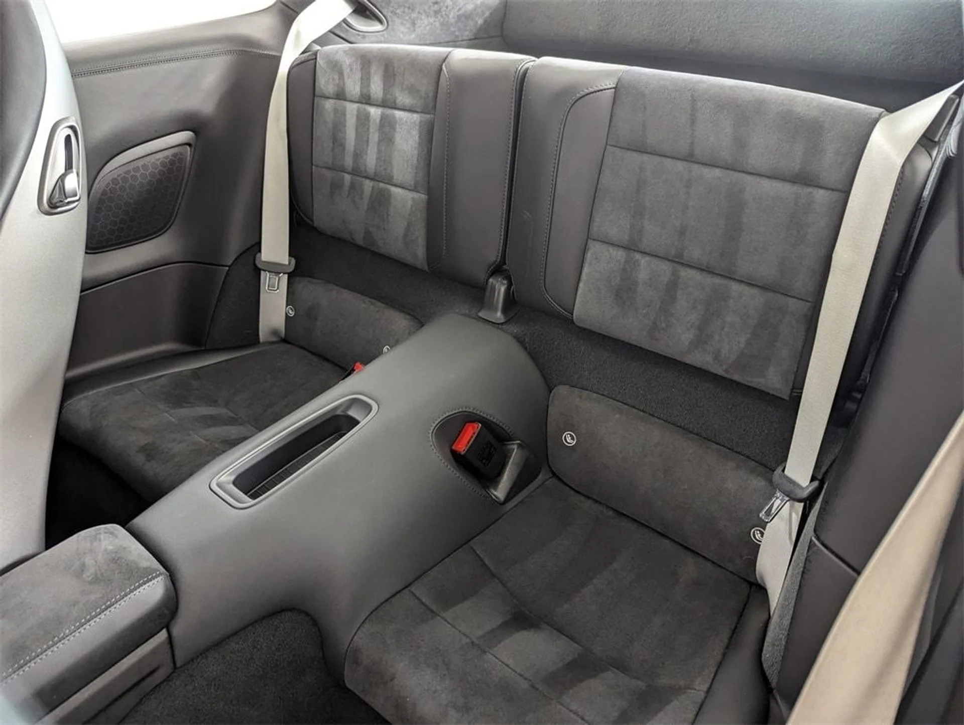 mph016_2385959335_19b43d6bc419682f35531eb00f45043cx_99e6238446