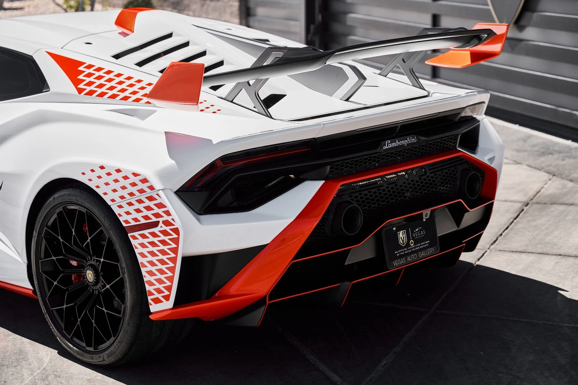 mph016_2389193617_Used_2024_Lamborghini_Huracan_STO_Base_1775782795_754a080172