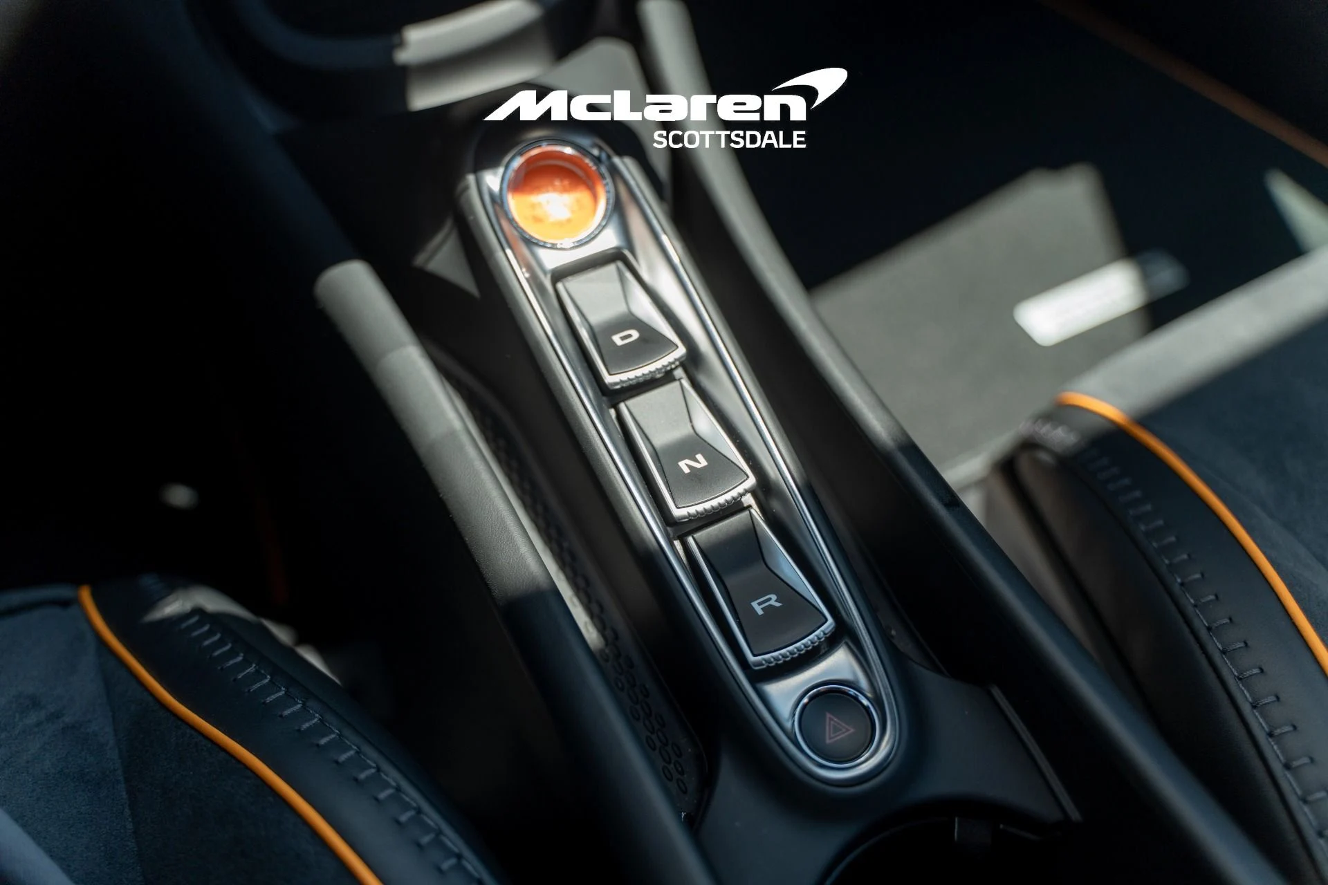 mph016_2396006337_Used_2026_MCLAREN_ARTURA_1781288579_fc8ad0768d