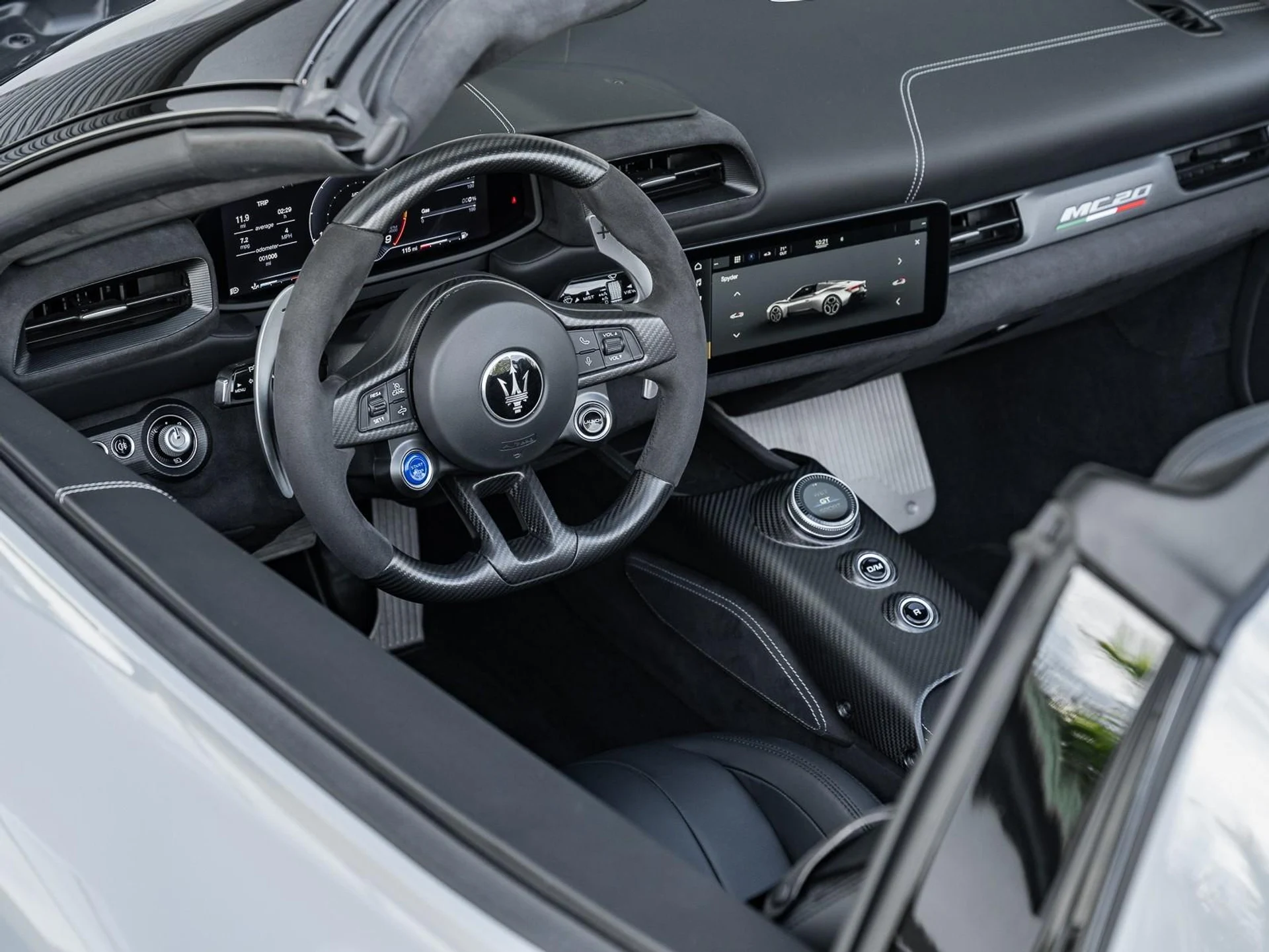 mph016_2411102520_Used_2023_Maserati_MC_20_Cielo_1753203982_2dd00127e4
