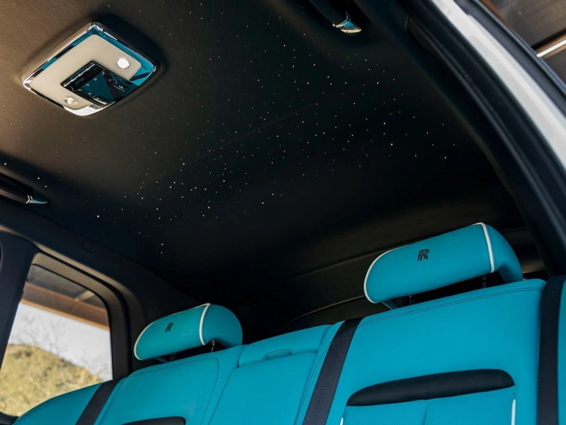 mph016_2411621666_17_b9a0356578