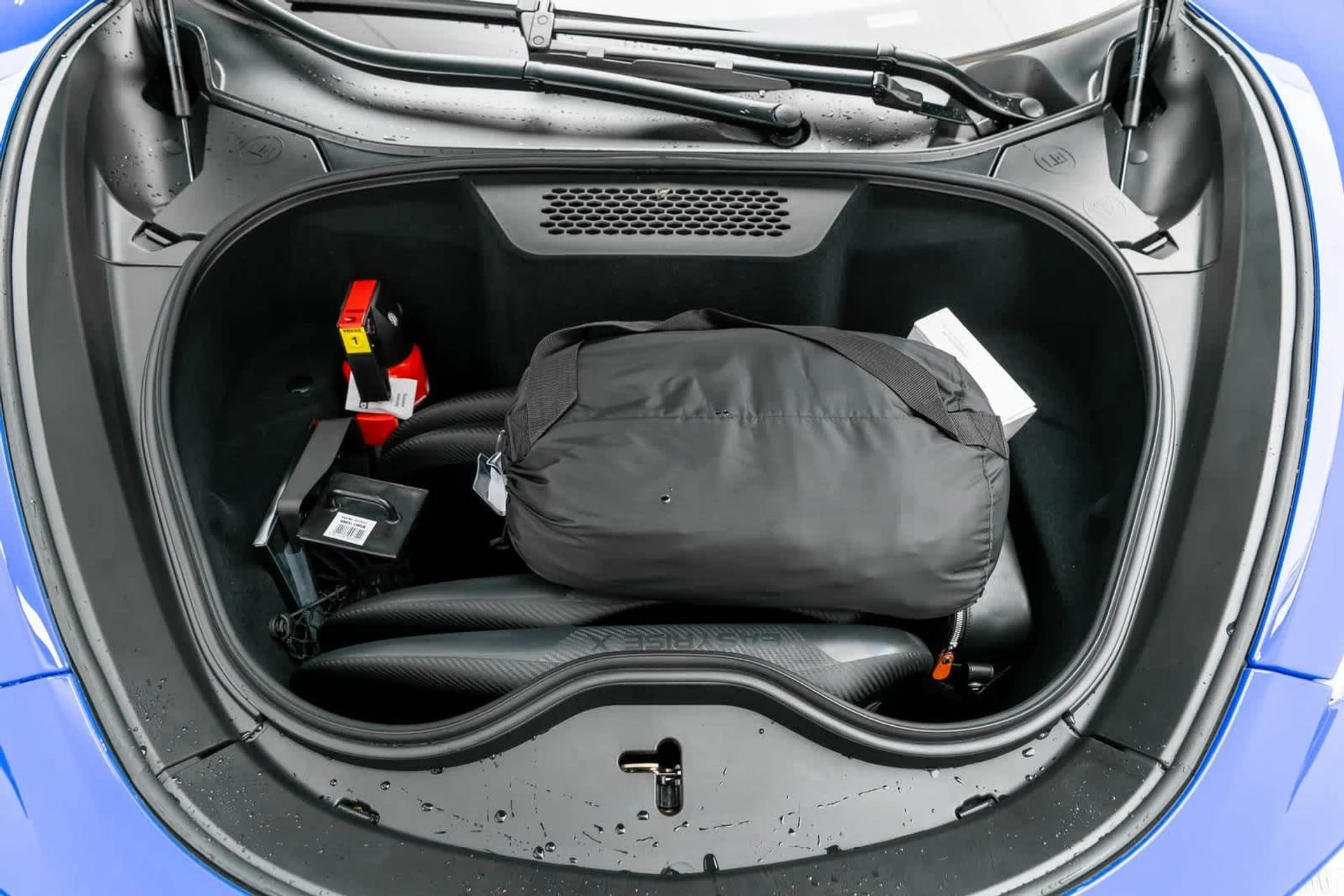 mph016_2412781339_17_656cbea544