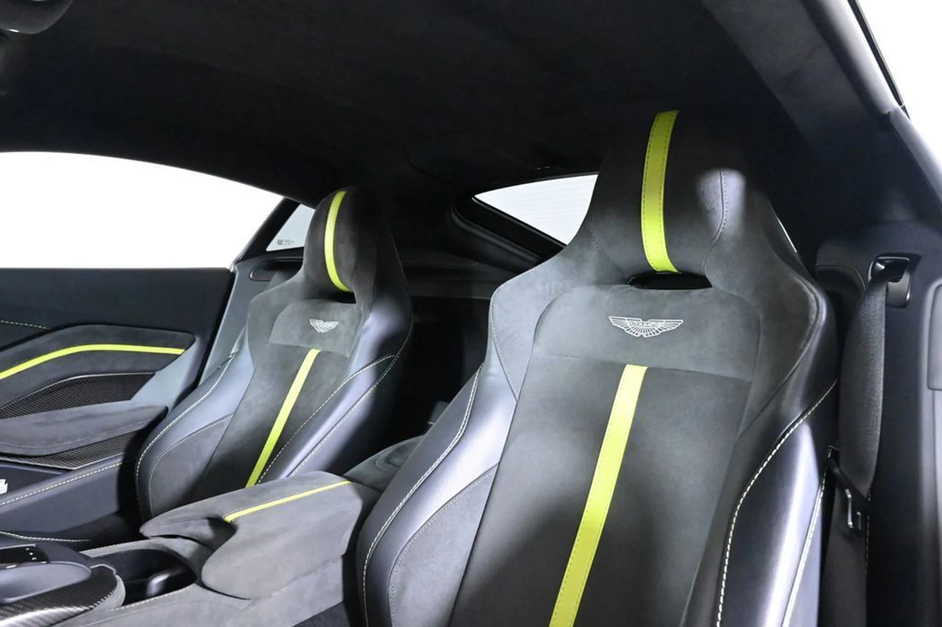 mph016_241404076_used_2023_aston_martin_vantage_f1edition_11350_23029594_17_1024_733d7e1c87