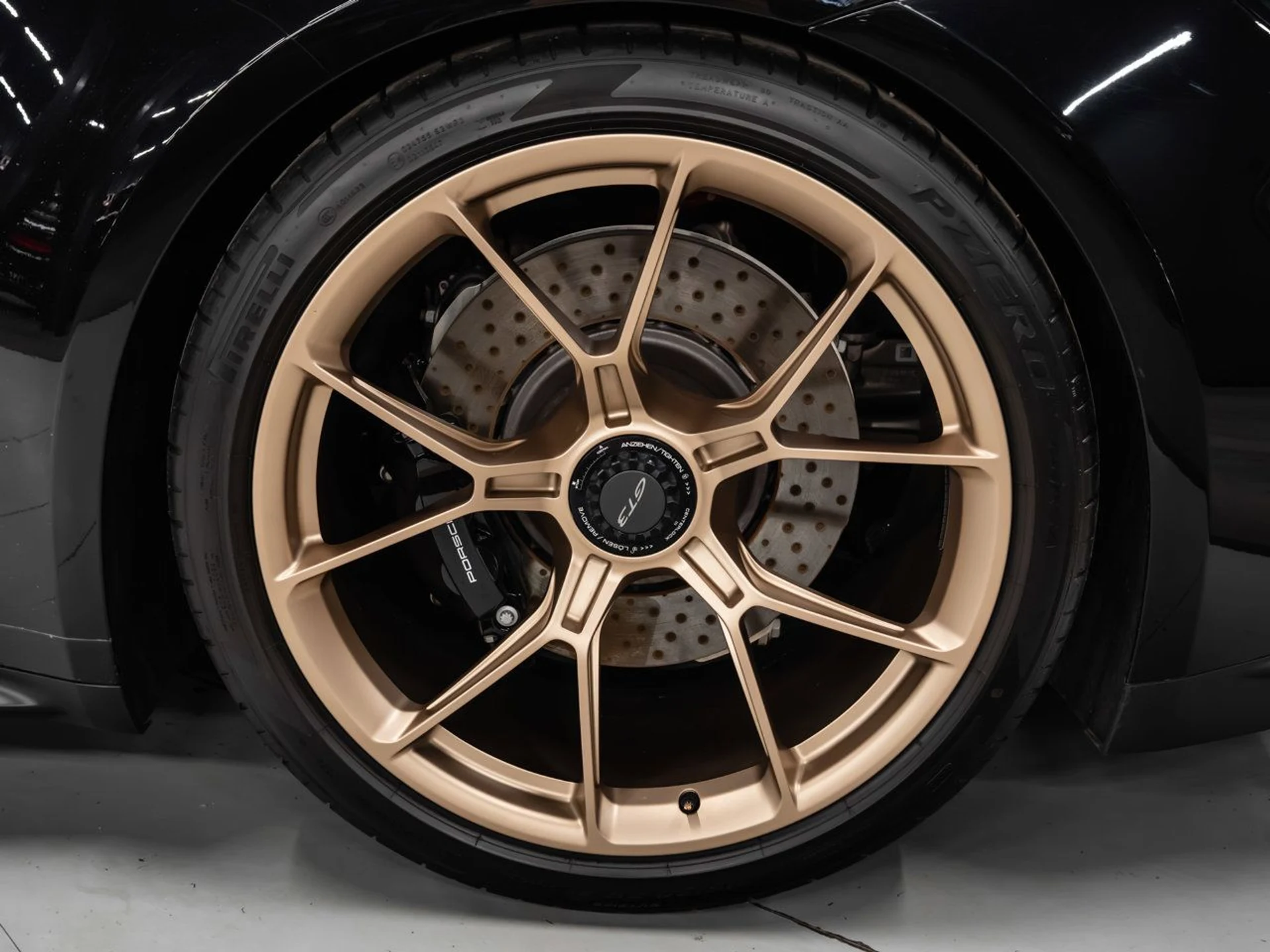 mph016_2417286493_porsche_911_2022_3186d1b825