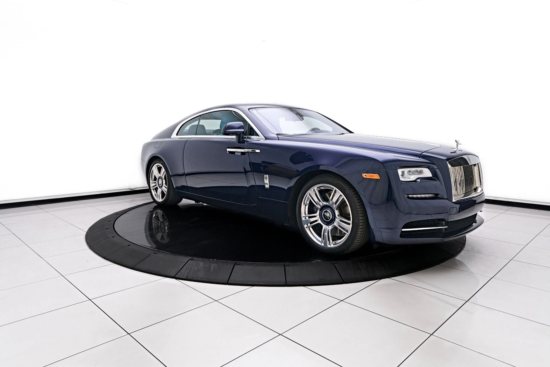 mph016_2420826353_Used_2018_Rolls_Royce_Wraith_Base_1756345649_1bb0133dc7