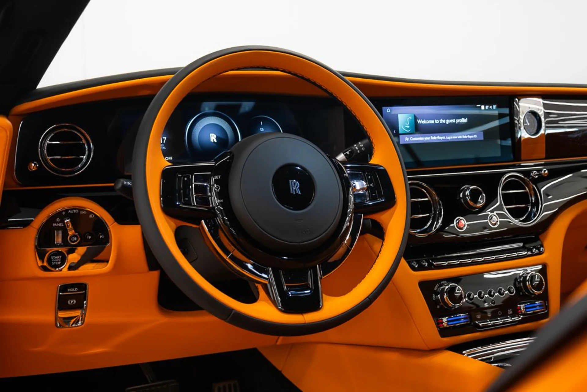 mph016_242379383_rolls_royce_spectre_2024_jpg_v_1761331953_1aa9dad0f2