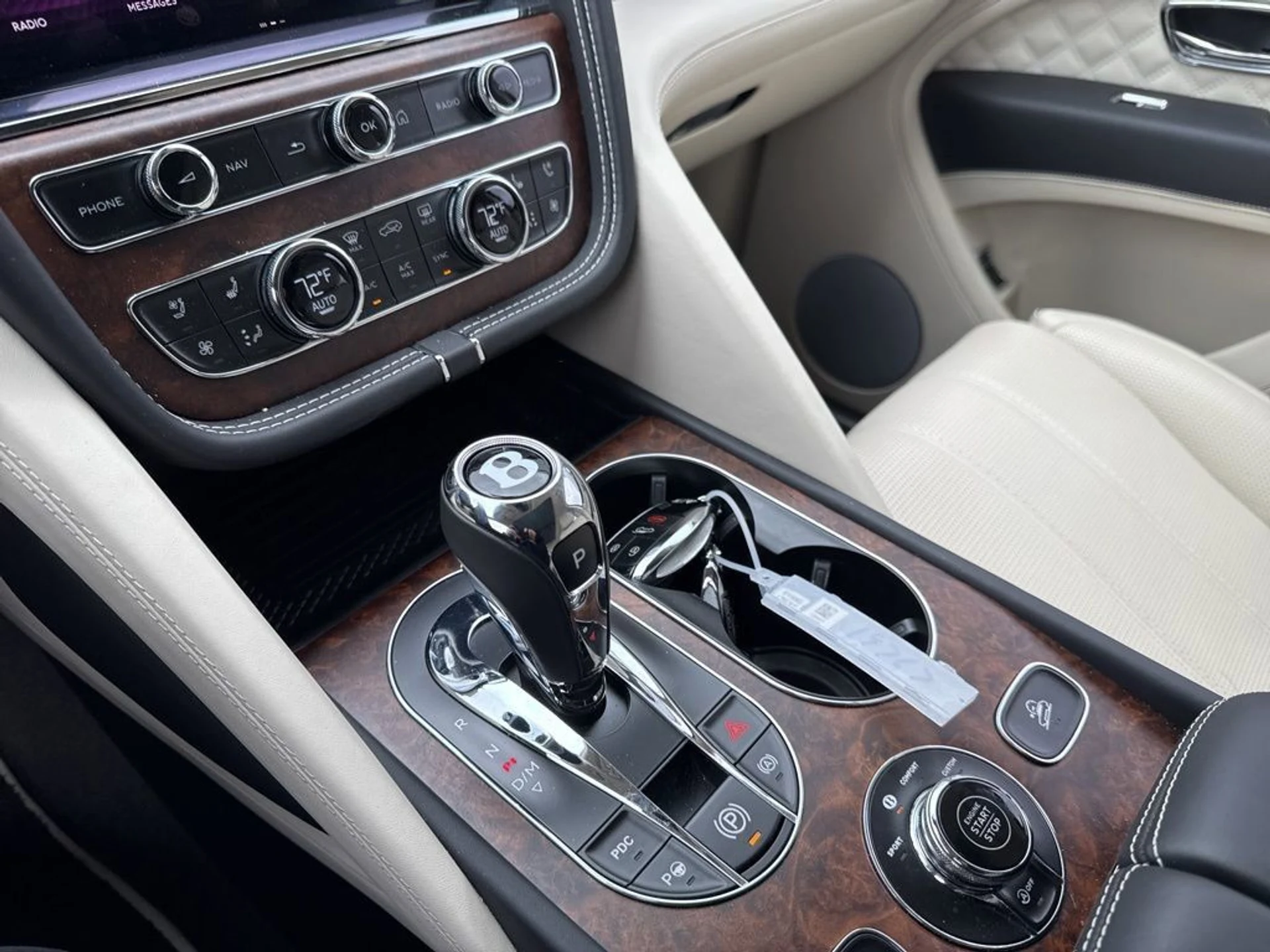 mph016_2424749992_4c65f8527ca64bceaa988cb7650934ab_3735d2d659