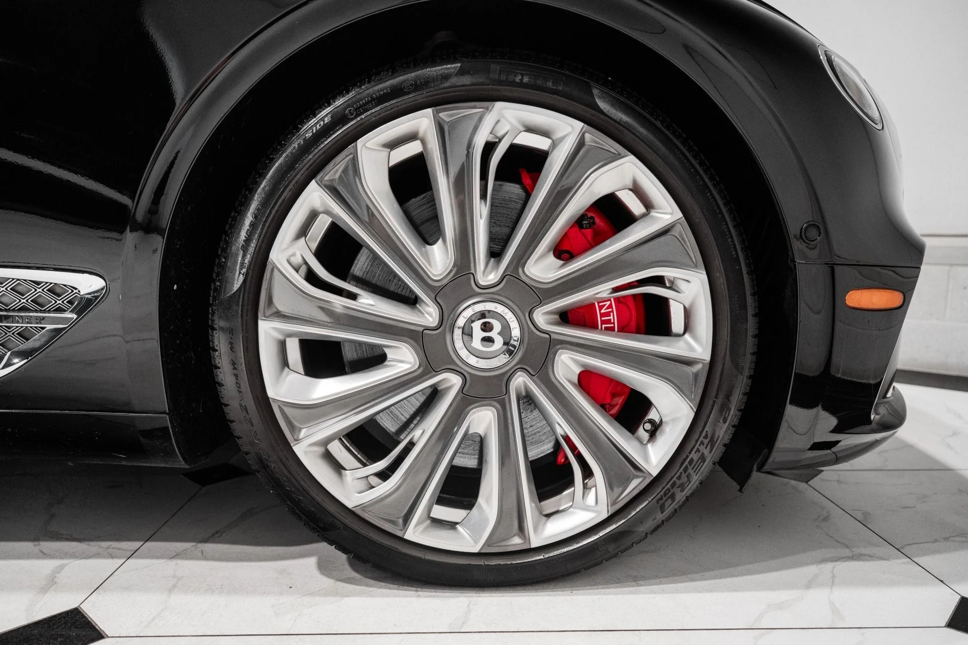 mph016_2432695290_Used_2022_Bentley_Continental_GT_V8_1786203878_0b1ff233b2