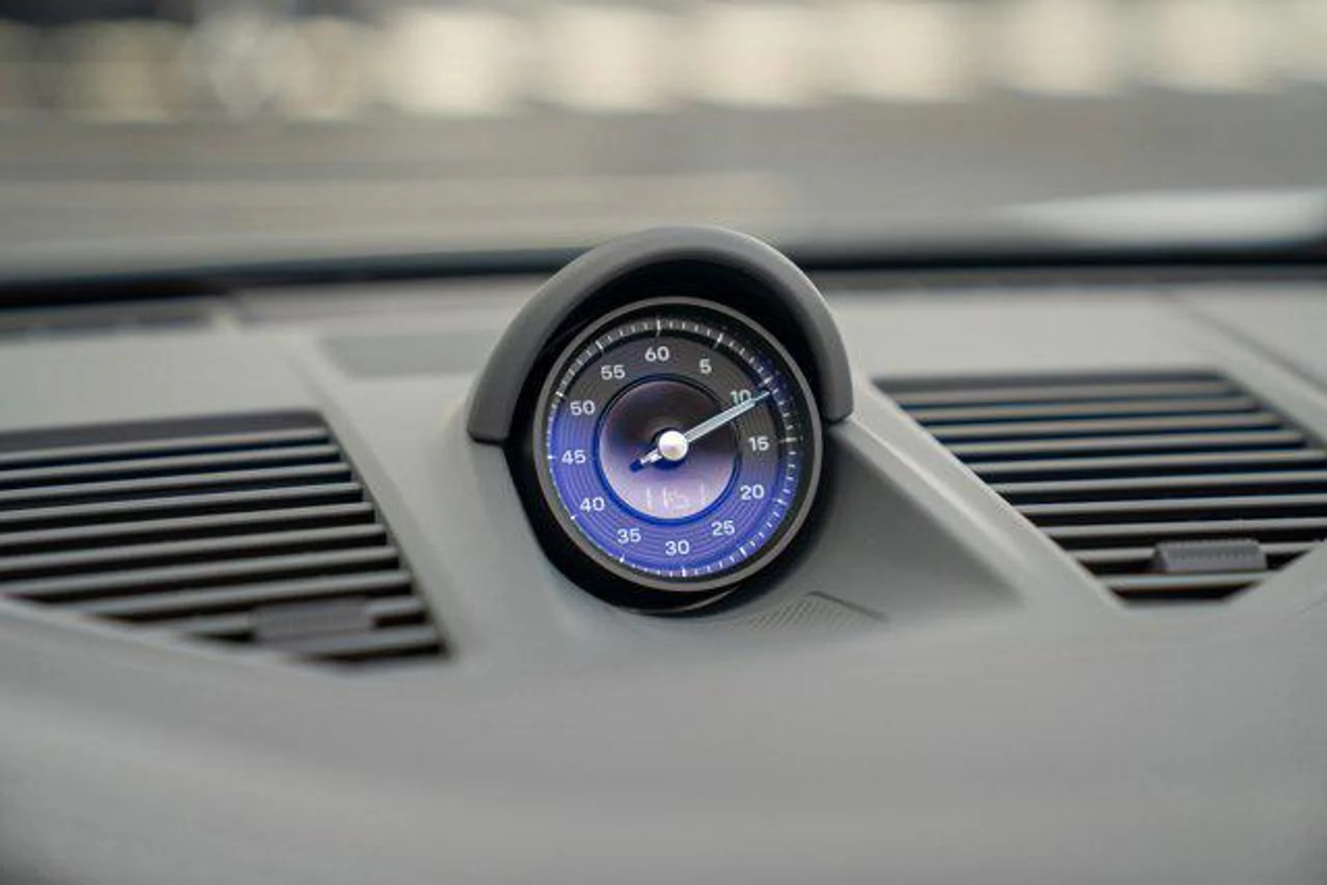 mph016_2442871674_t_X_Zvw_Udme3_CE_3t_Rcl_B4q_Eh6_I9_Sk_3969290cd5