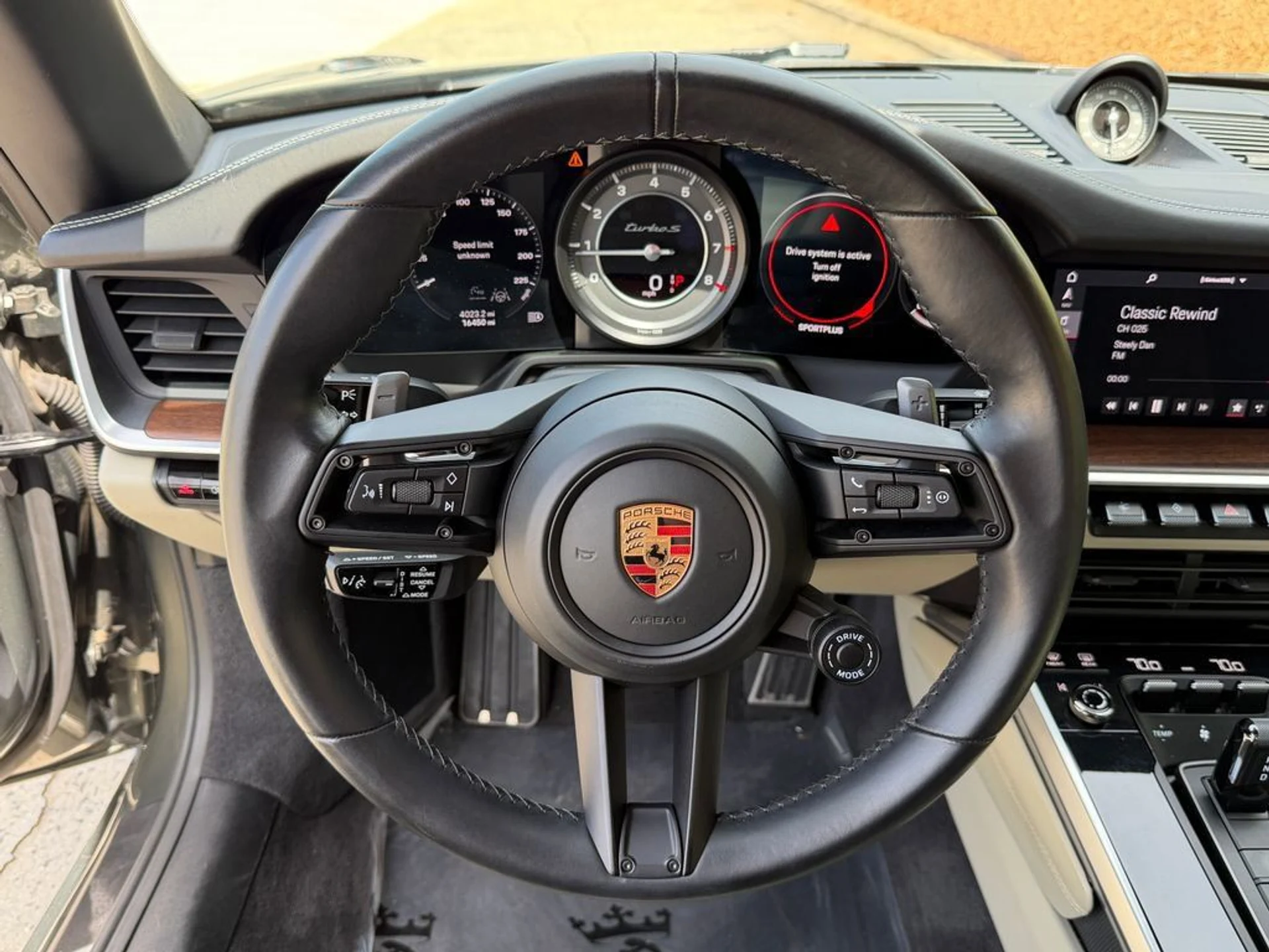 mph016_2444392428_fb9025b495014dc79f9e340d7075fd95_f5e2a6b574