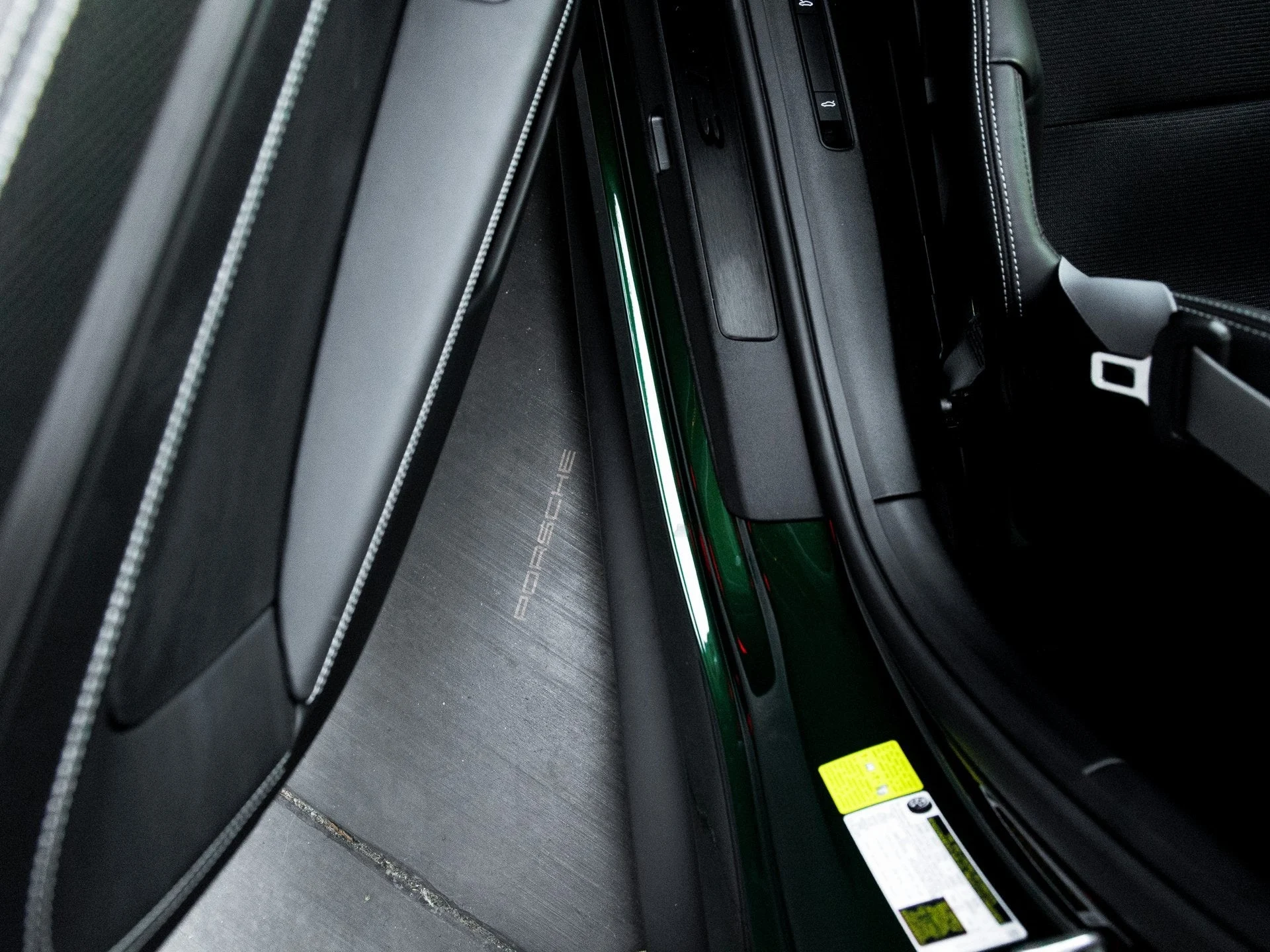 mph016_2448696750_17_13642cc5b3