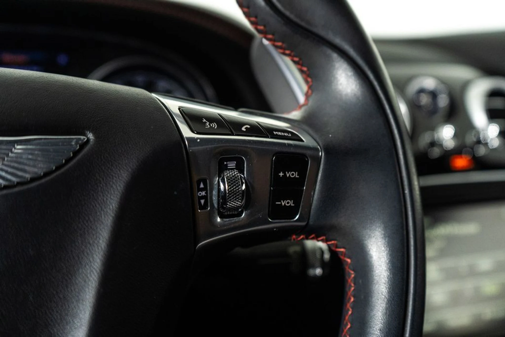 mph016_2448785288_17_26080603_695825de86ce8_395dff8b90