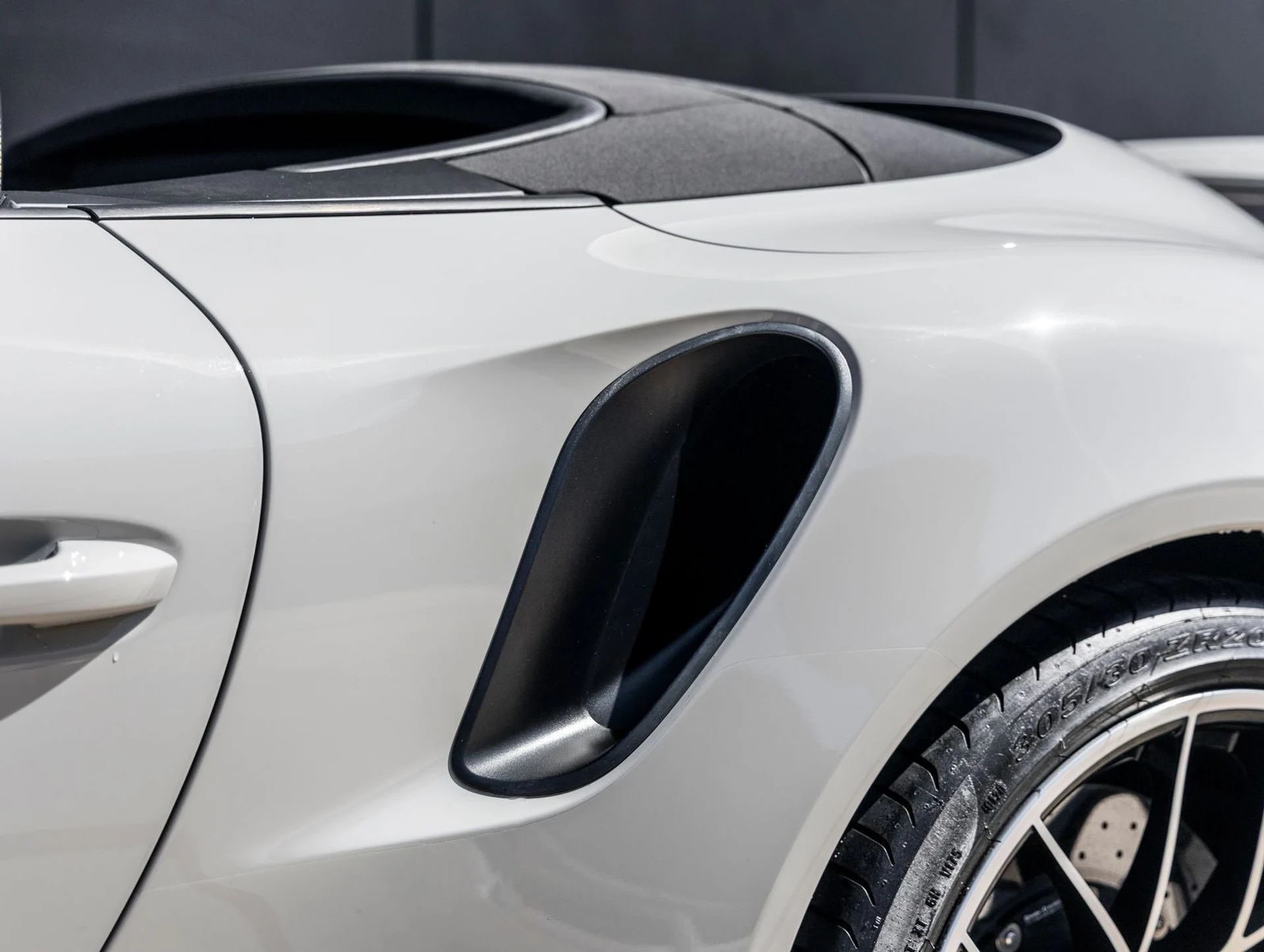 mph016_244928473_17_100f52c2cf