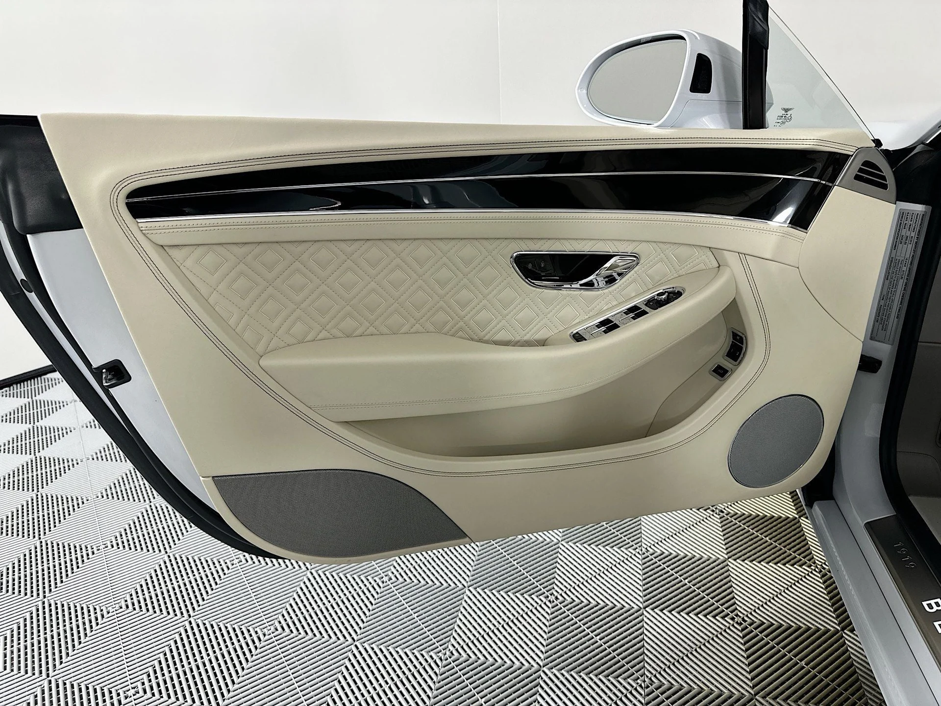 mph016_2450425793_17_aa0638e6f7