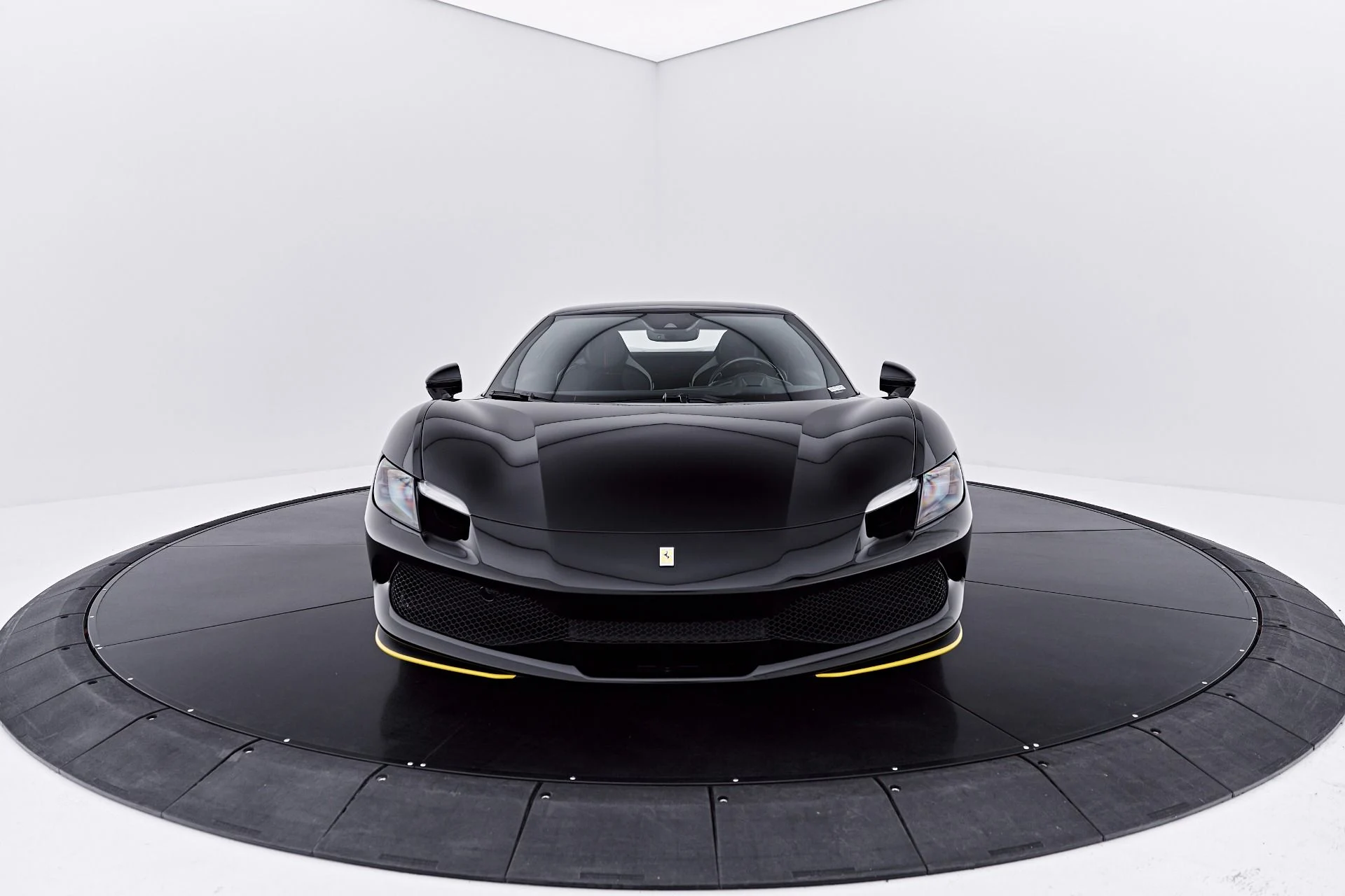 mph016_2455984354_Used_2023_Ferrari_296_GTB_Base_1785209357_bb3ea1c66b