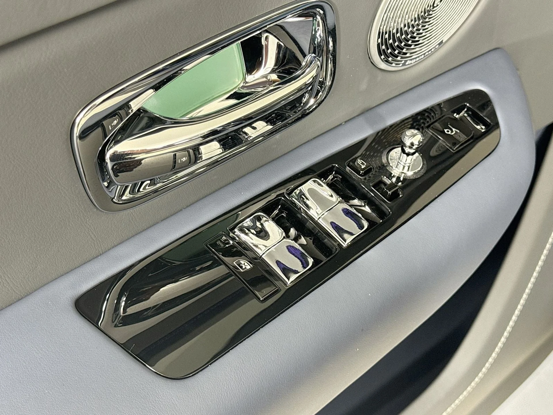 mph016_2457773558_cf9e35a2f3bb151c00db9ff5ac690ecax_b2aa4919d4