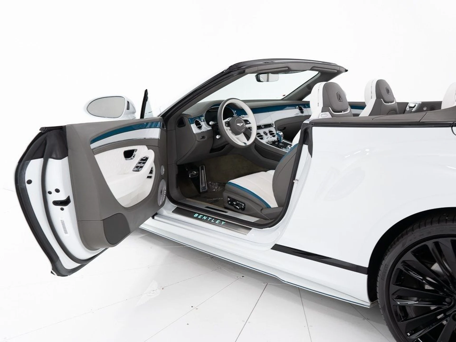 mph016_246094424_5958d810c677b49f8d1ee3604df8ef6f_4a213d700f