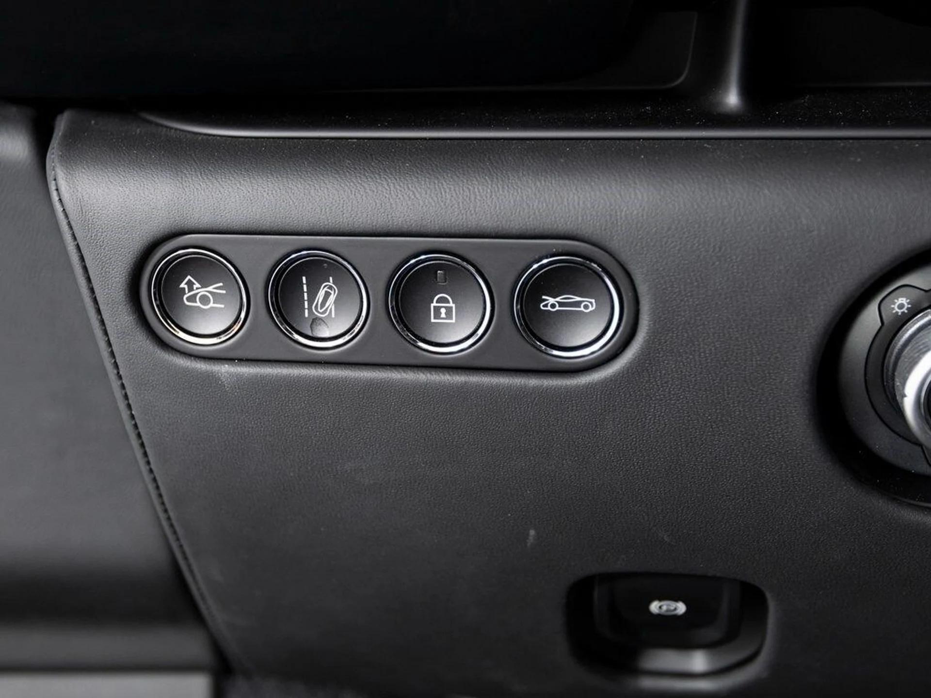 mph016_2461737110_dc6b2b0b8fa2b7ad7e1e4a73e81ff081x_274a439fd6