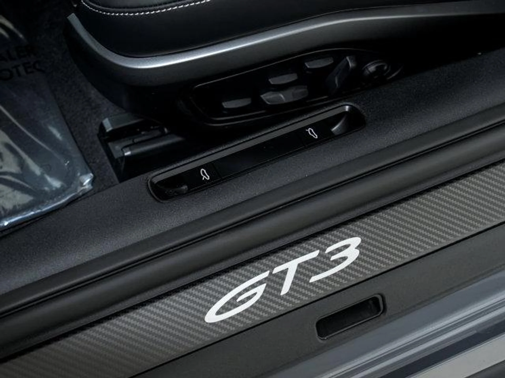 mph016_2461842837_pc_Ea_Zdh9hn_U9ft7sxz_U0f59gu_LY_7973c06dfd