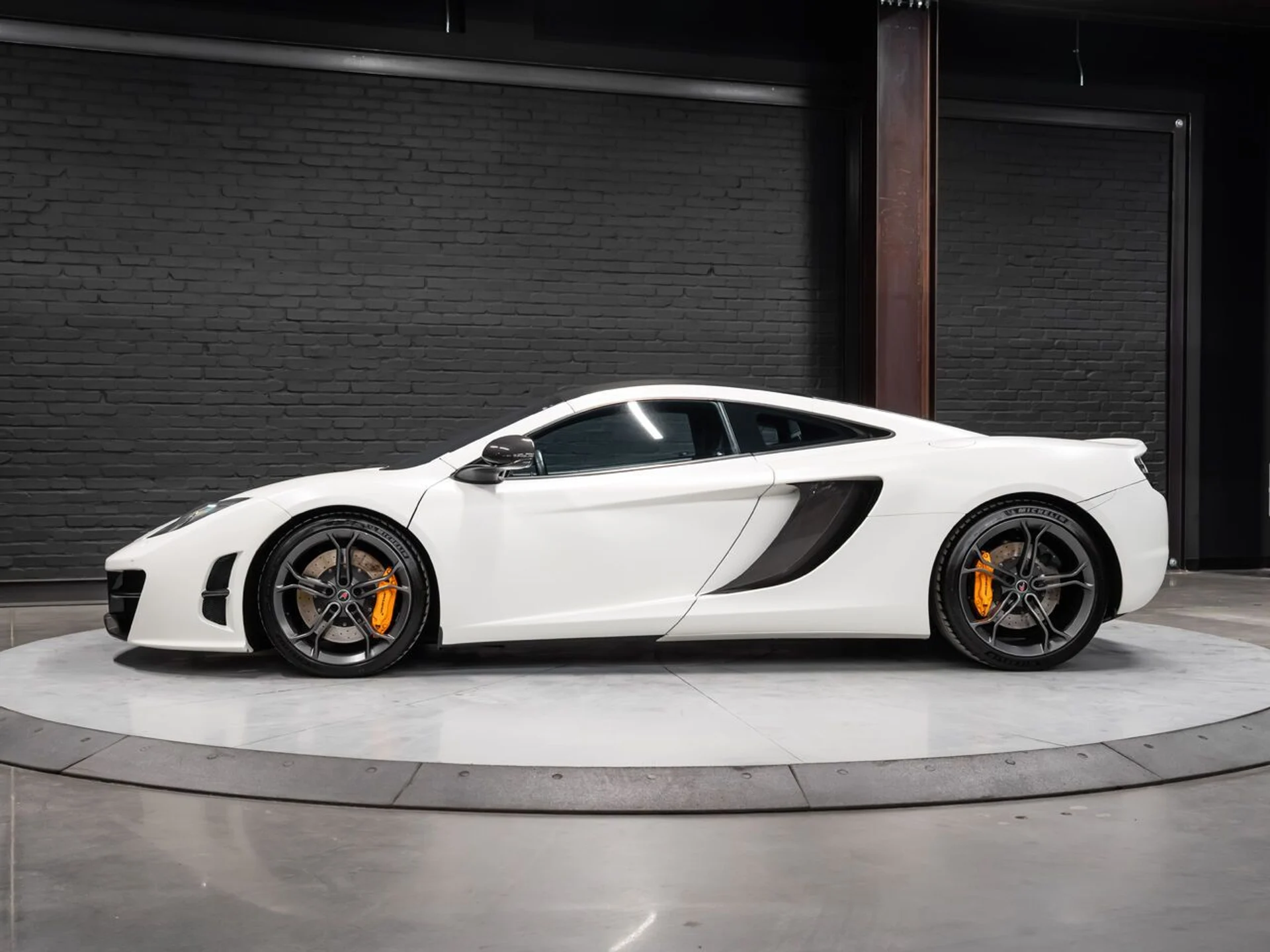 mph016_2470035849_mclaren_mp4_12c_2012_e7d241f16f