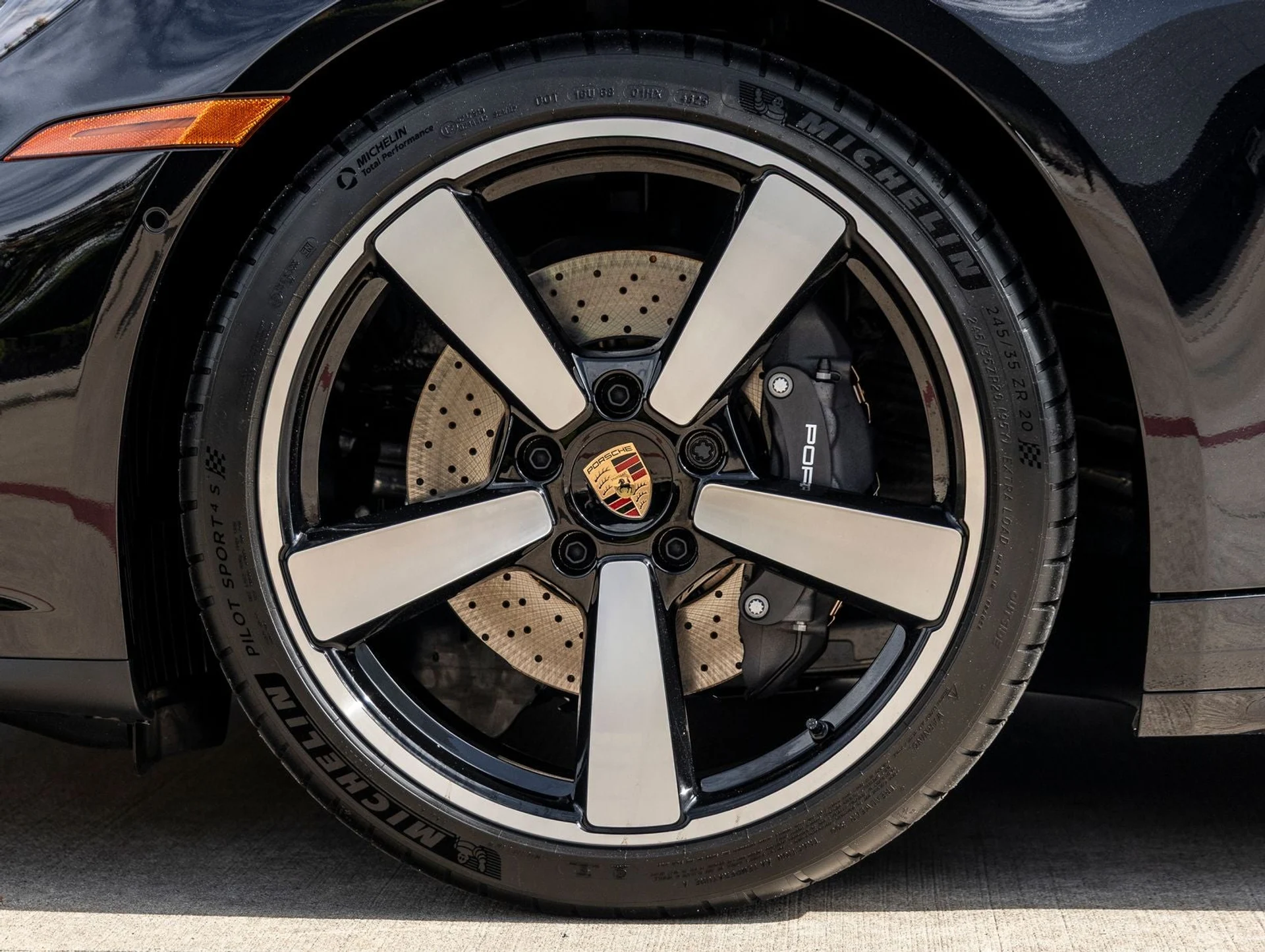 mph016_2477731330_17_408bcdccad