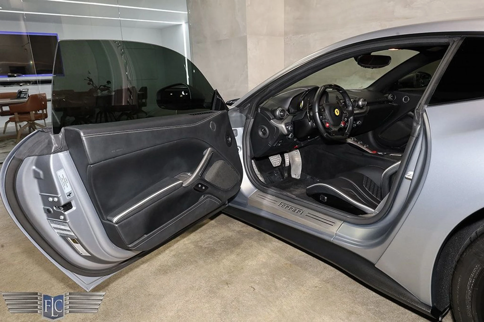 mph016_2484380325_used_2014_ferrari_f12berlinetta_2drcoupe_9689_23009031_17_1024_e418566995