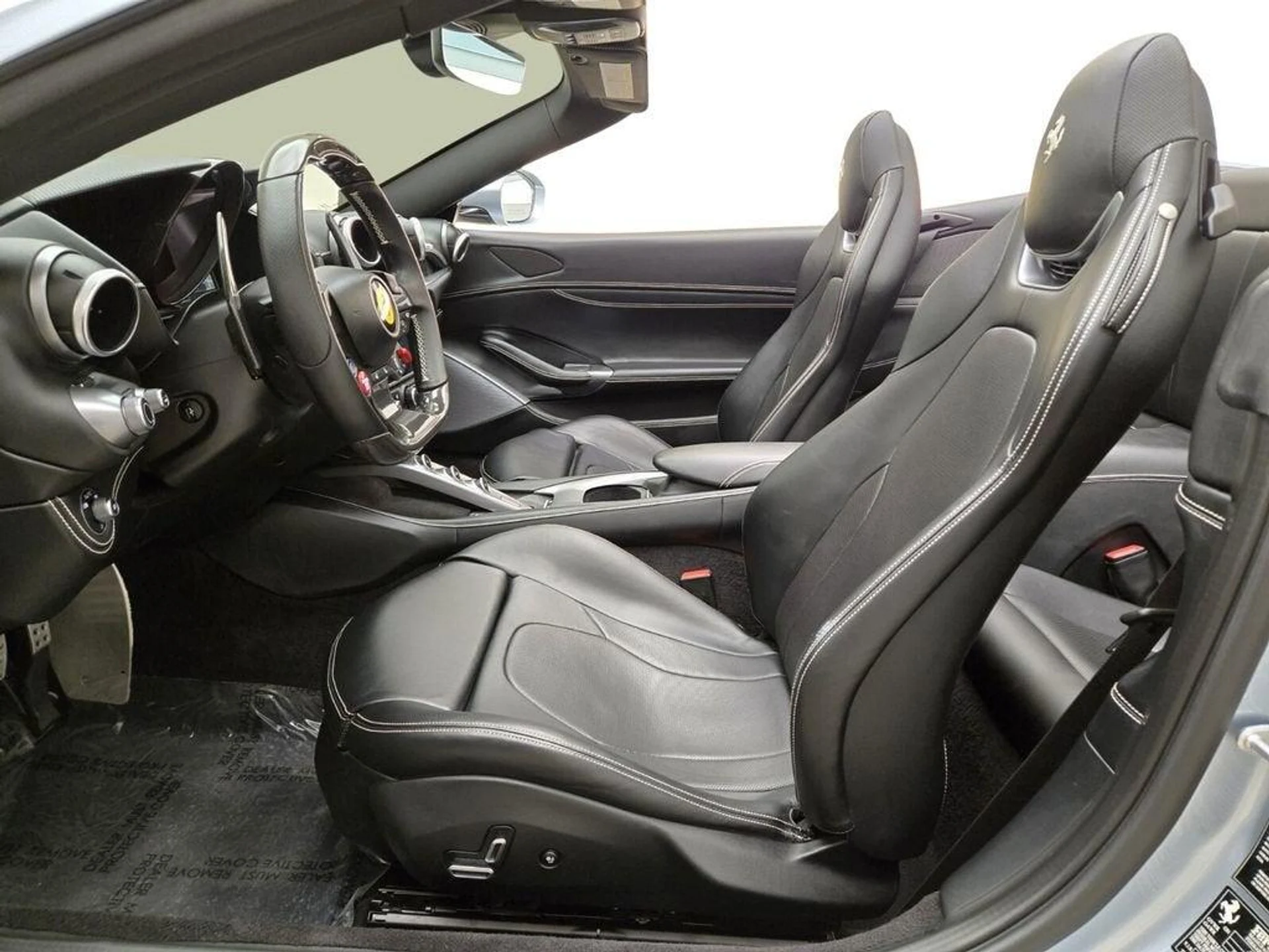 mph016_2486841377_Used_2022_Ferrari_Portofino_M_1771611768_64b9e777da