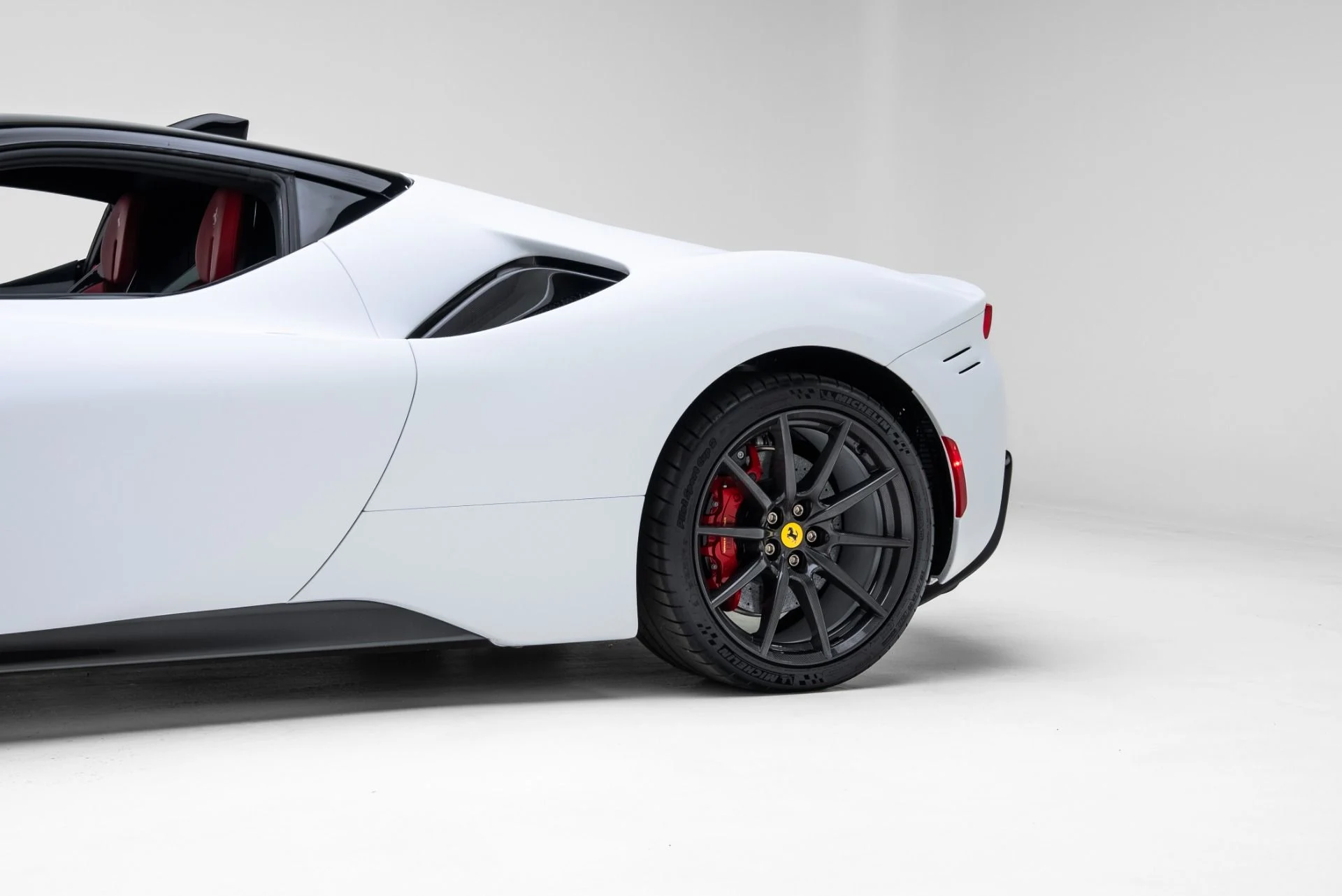 mph016_2498487199_Used_2023_Ferrari_SF_90_Stradale_1772151566_6a68c859e0