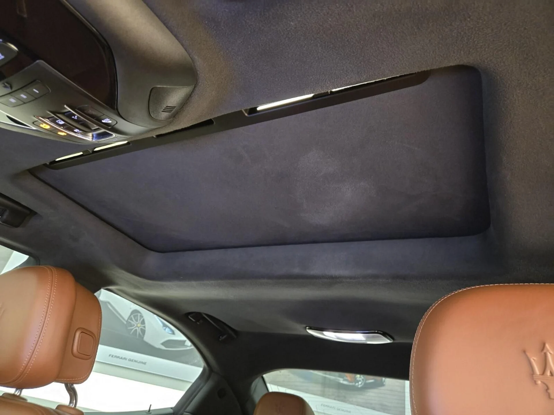 mph016_2501602205_Used_2022_Maserati_Ghibli_Modena_1763108992_bd065c9545