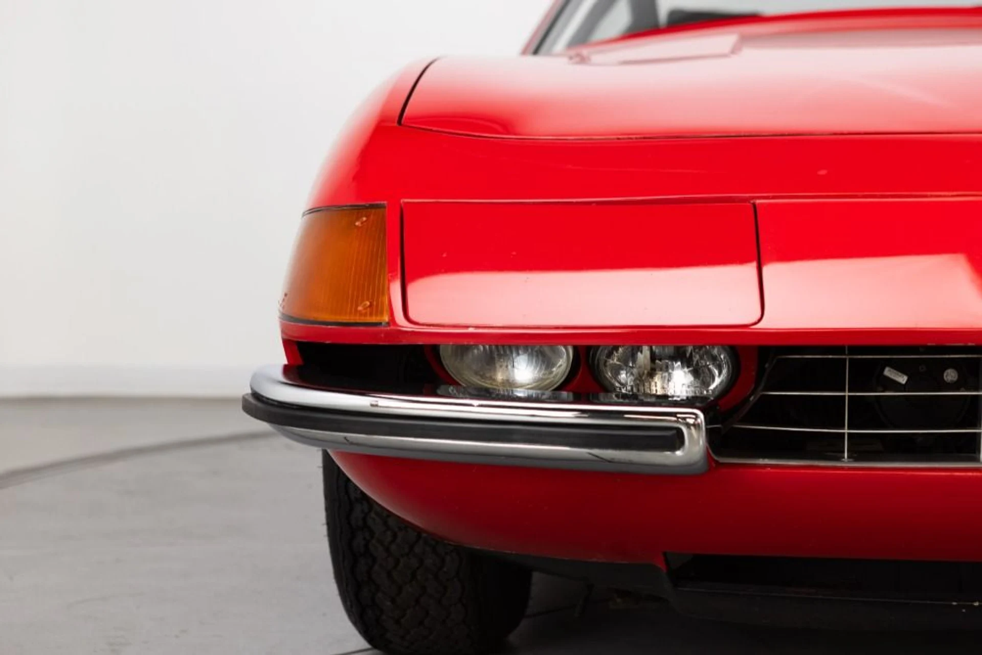 mph016_2504695000_Used_1971_Ferrari_365_GTB_4_fa9a0d9fd1