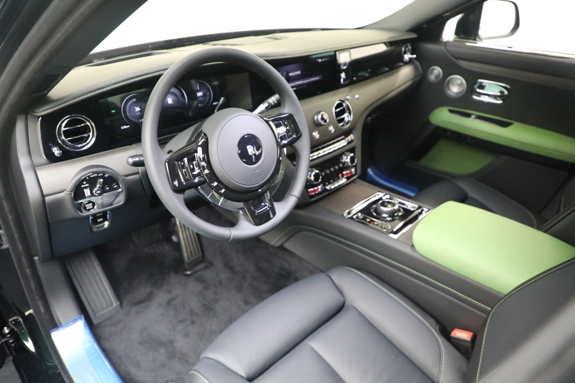 mph016_2506338936_New_2026_Rolls_Royce_Ghost_c58d766c29