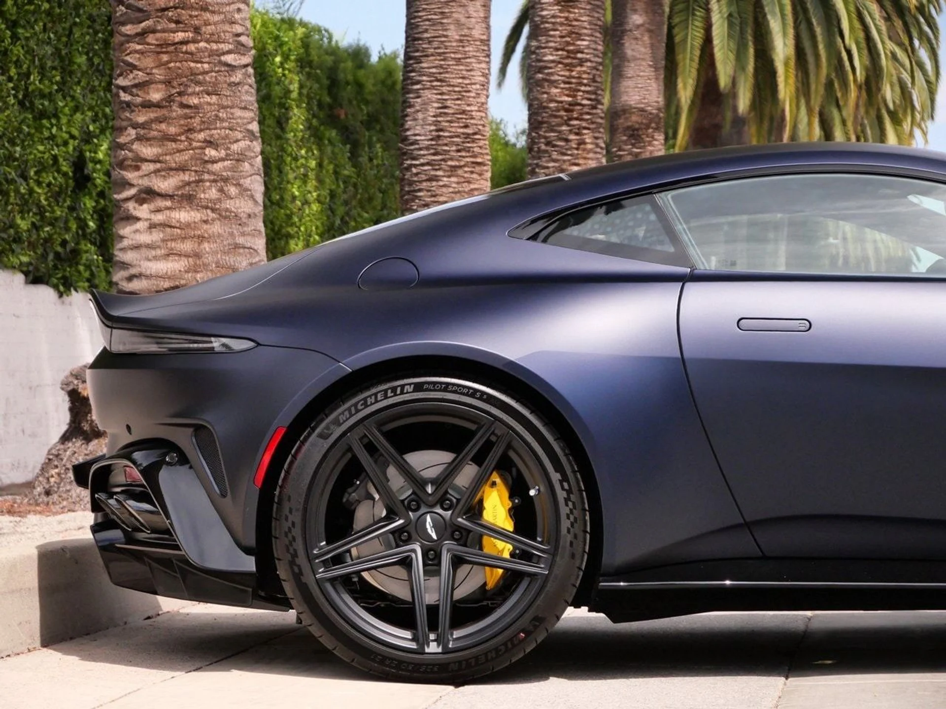 mph016_2515277745_77a4aa9763ce2e0937039ec81a234d26x_89611912e7