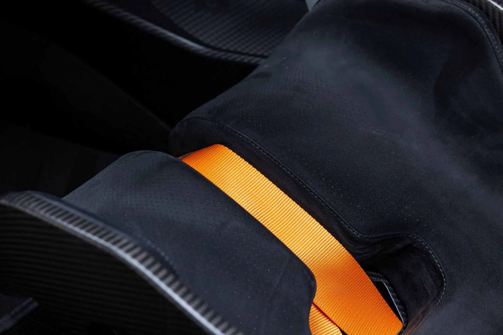 mph016_251748029_13122_p17_l_8d6bae24ec