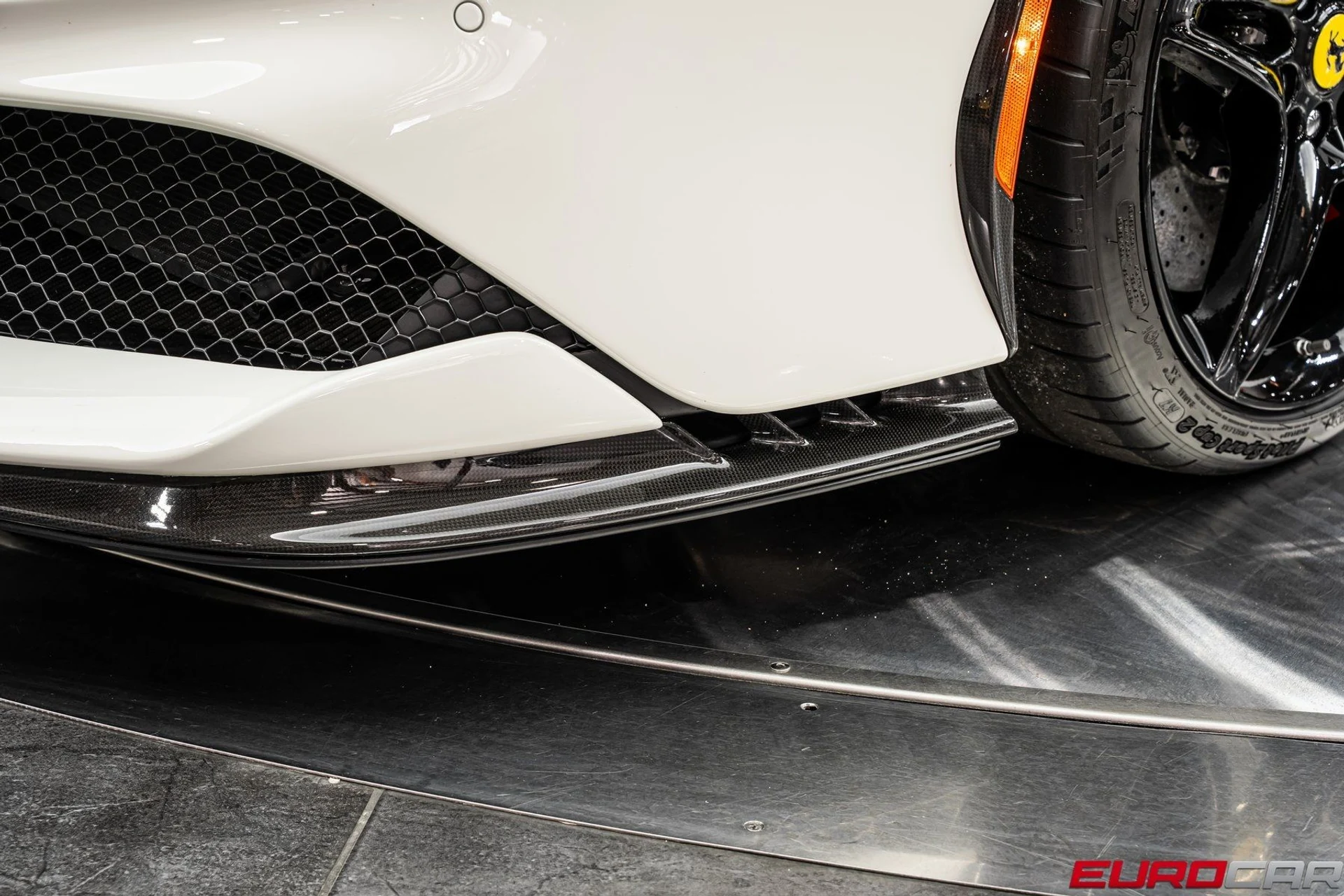 mph016_2526293544_image_17_2283a00ded