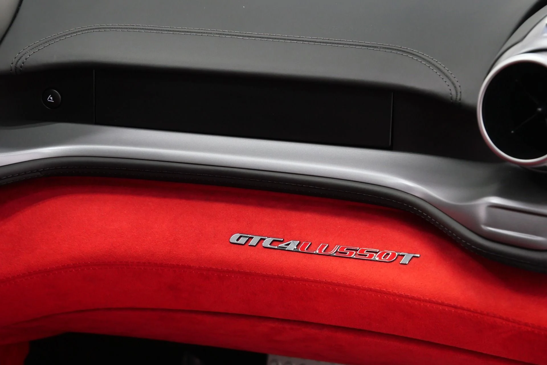 mph016_2526807367_Used_2019_Ferrari_GTC_4_Lusso_T_Leather_and_Alcantara_Interior_Heated_and_Ventilated_Seats_1786464886_56e0f54479