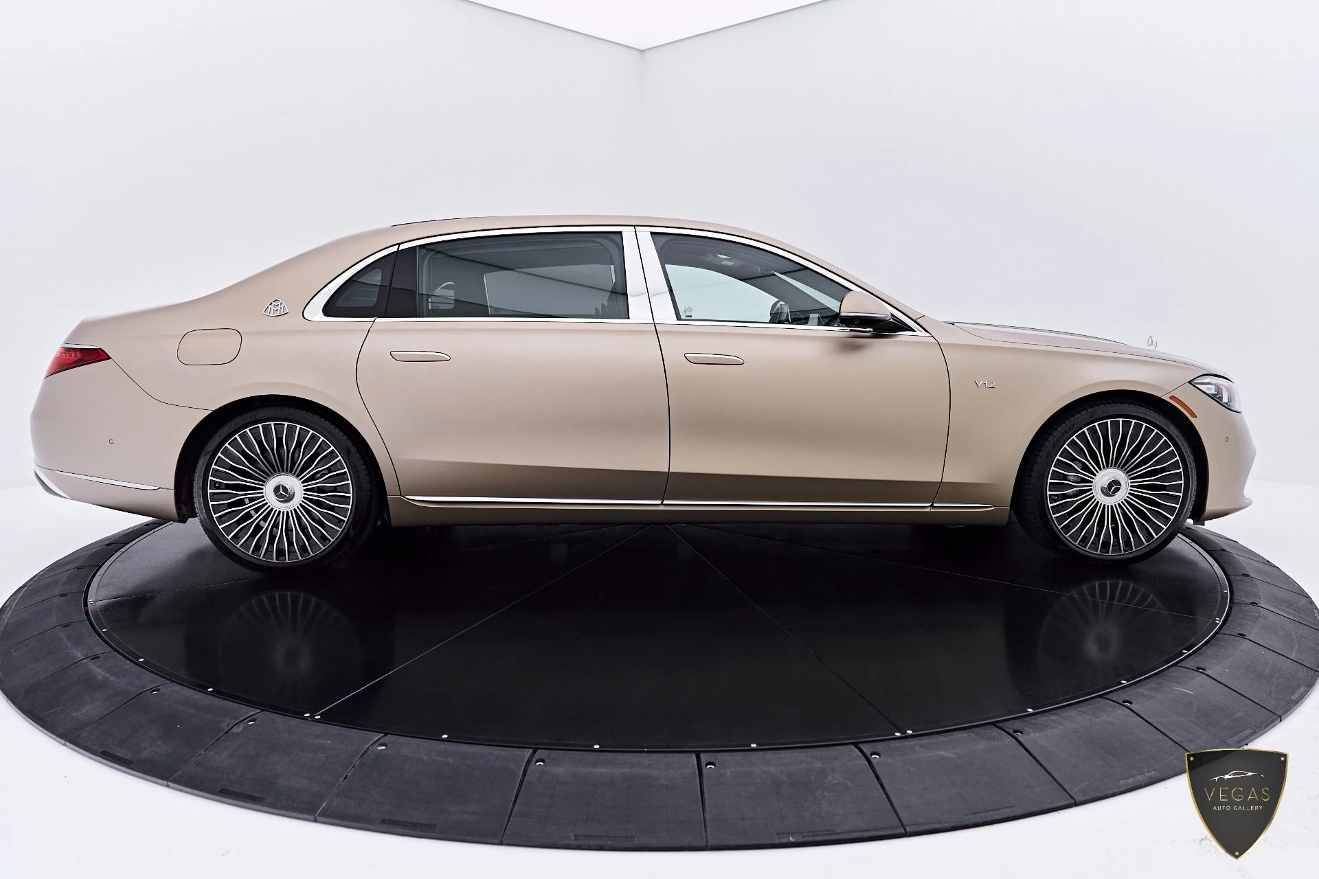 mph016_2528117264_Used_2024_Mercedes_Benz_S_Class_Maybach_S_680_1783156562_7473d89501