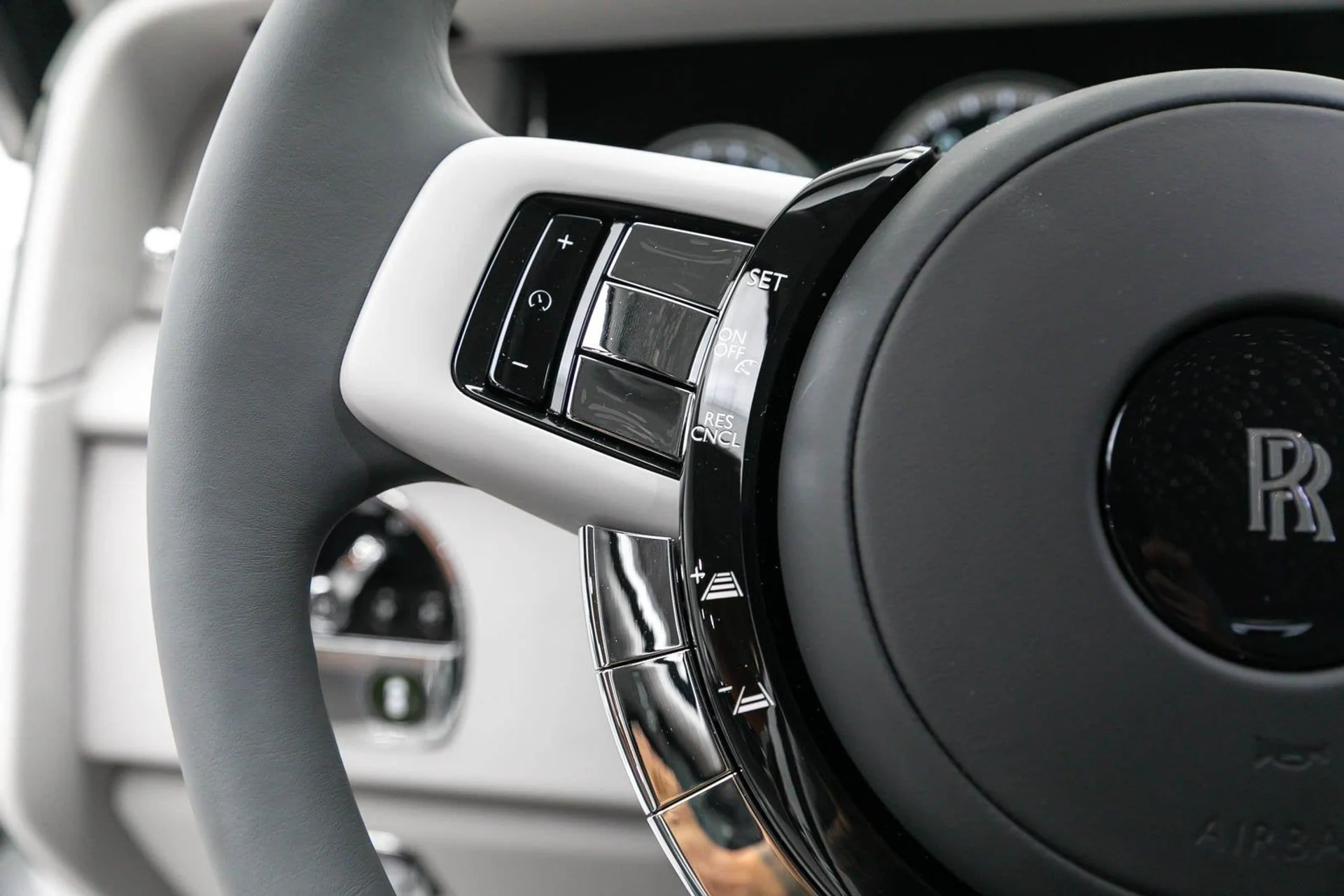 mph016_2529309333_17_6a0dd10c72