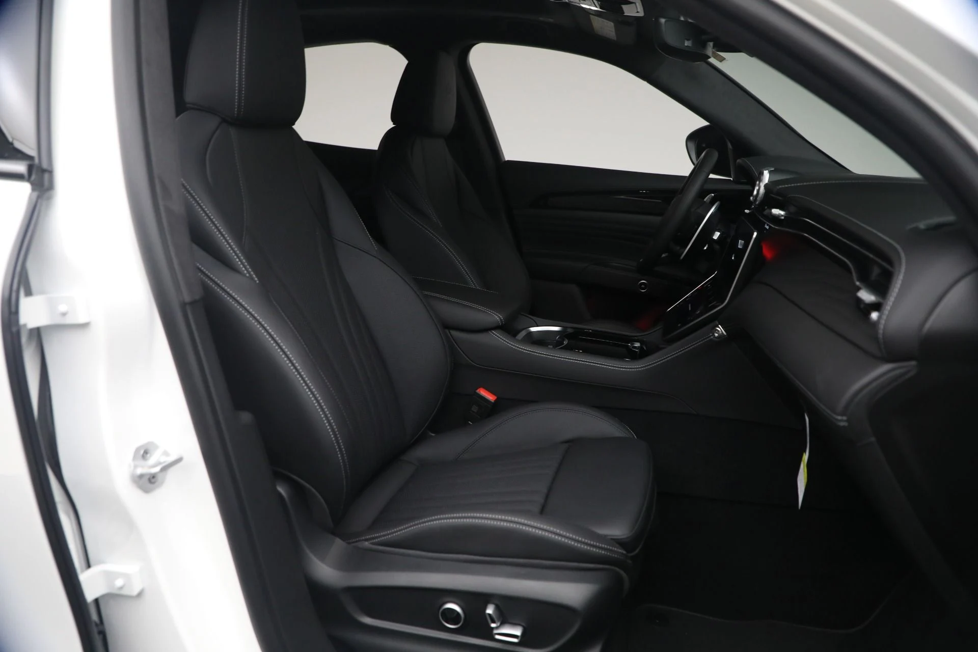 mph016_2532273566_New_2026_Maserati_Grecale_Modena_1771341407_e17d233a21