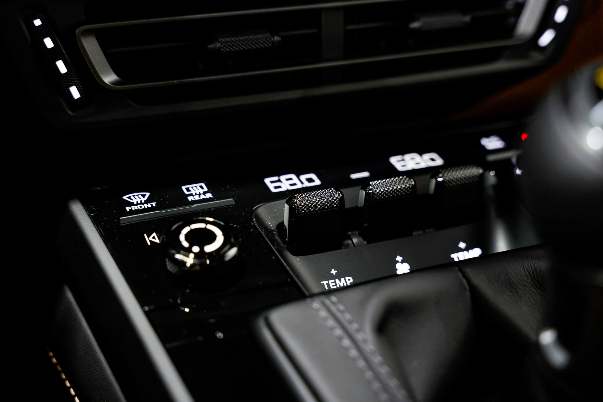 mph016_2533623131_15a8fa8445373e4b70b45bd7f9aea59cx_e5441925b8