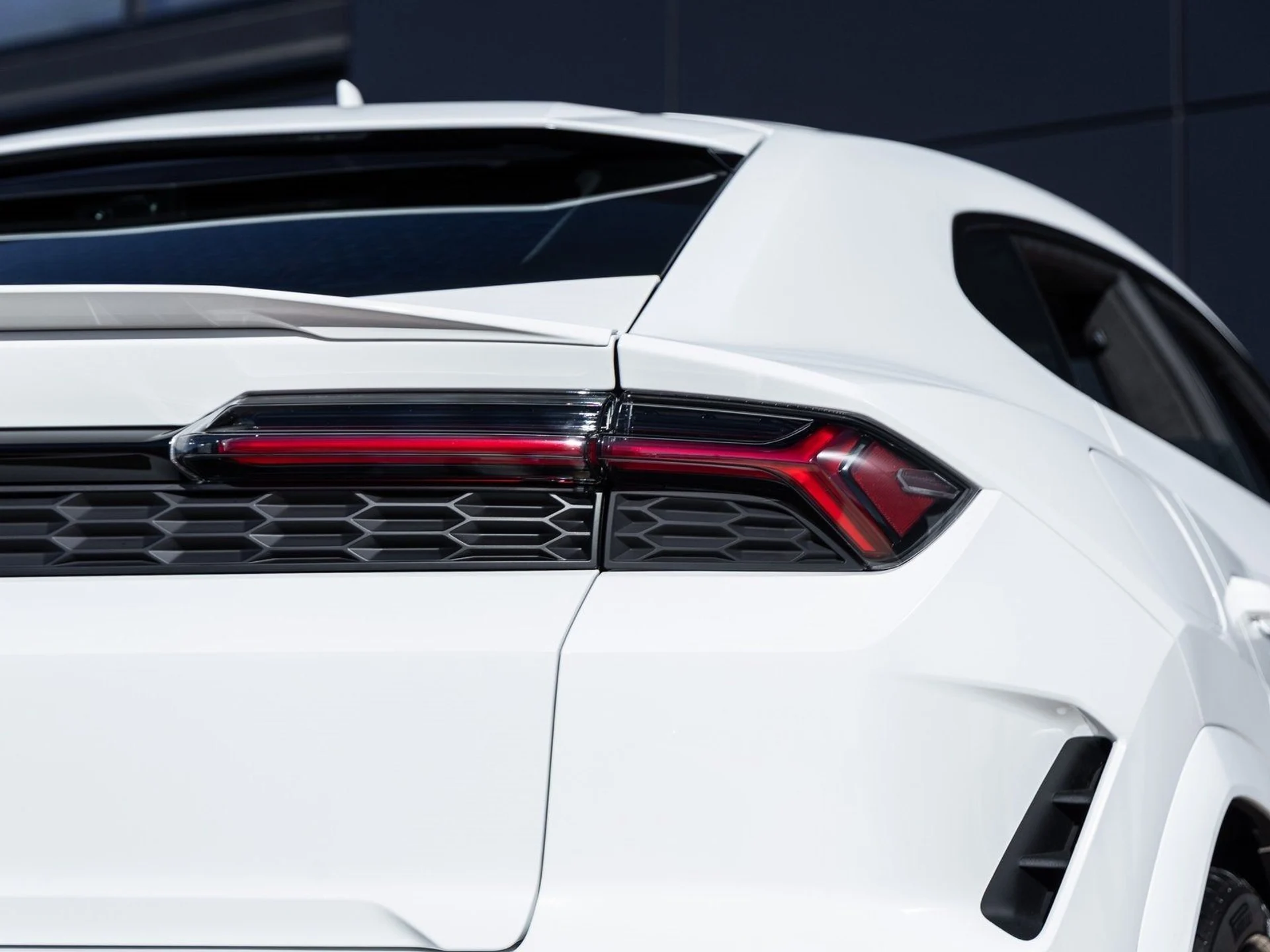 mph016_2536795276_17_4406d002ea