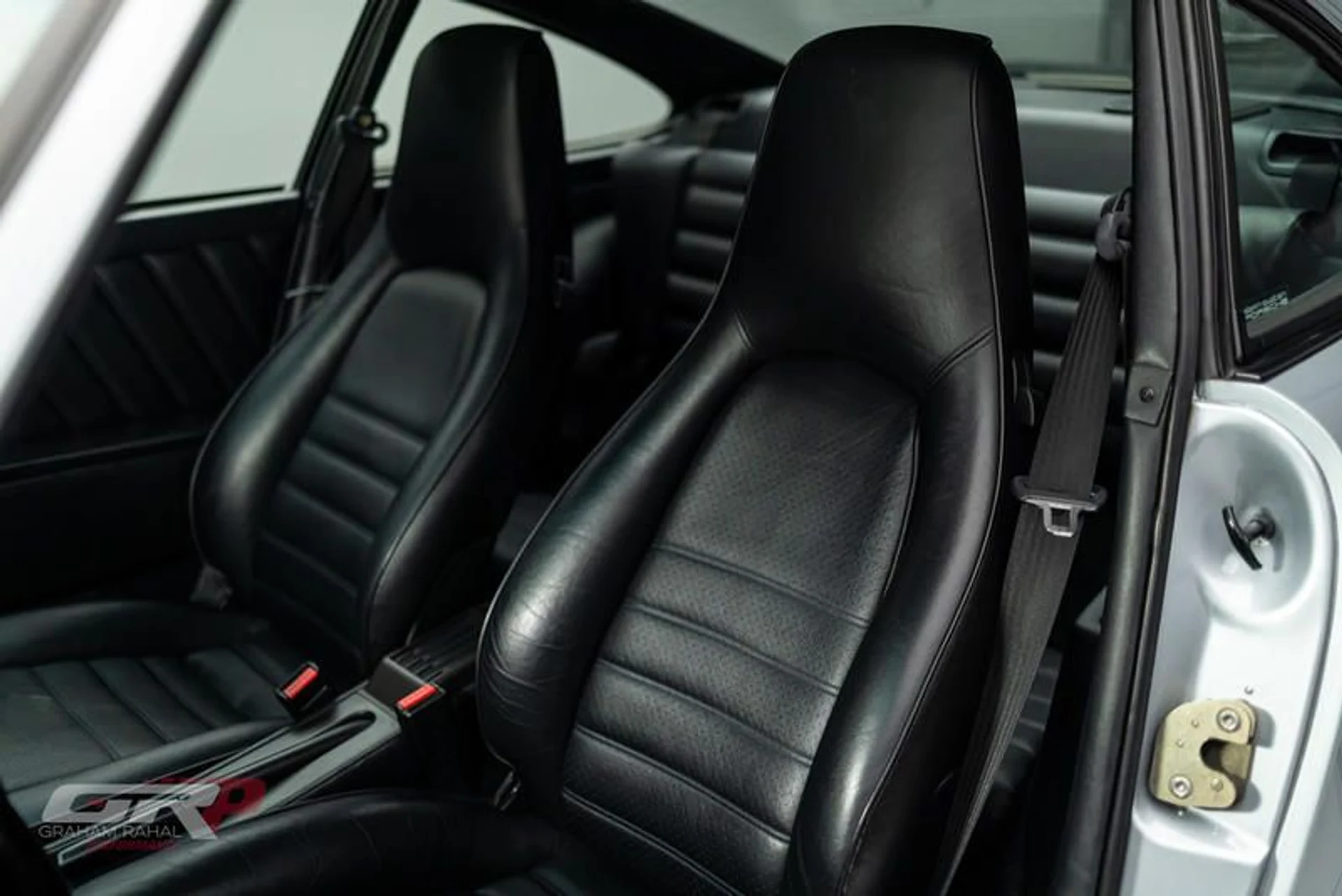 mph016_2538559129_C8_FFD_6_C1_724_B_45_B5_AD_9_B_B6093_D2_CC_774_3fe579fd2a