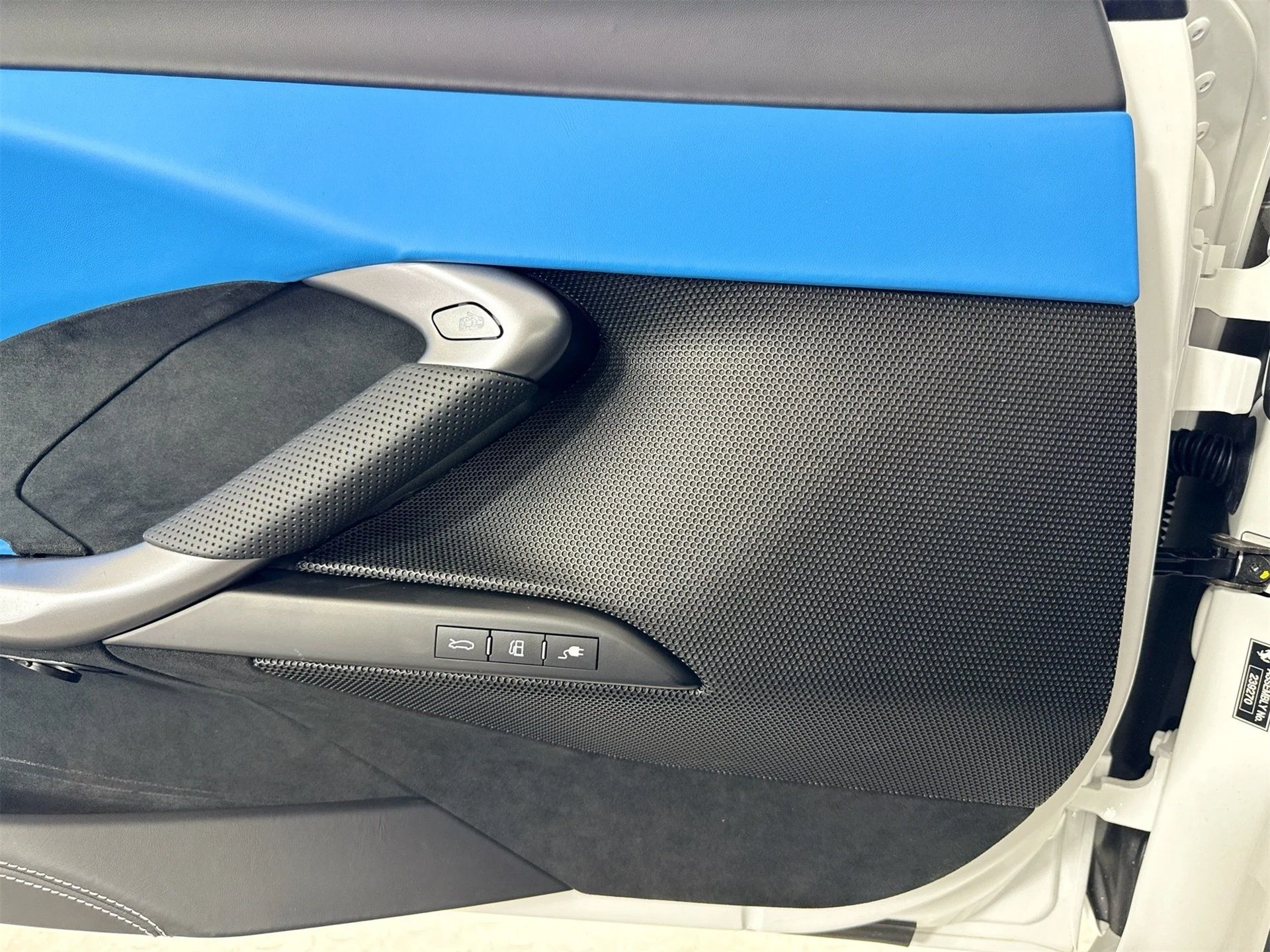 mph016_2539614758_38ca3cac6c476dff275df1b4168b8a86_5b671fefb0