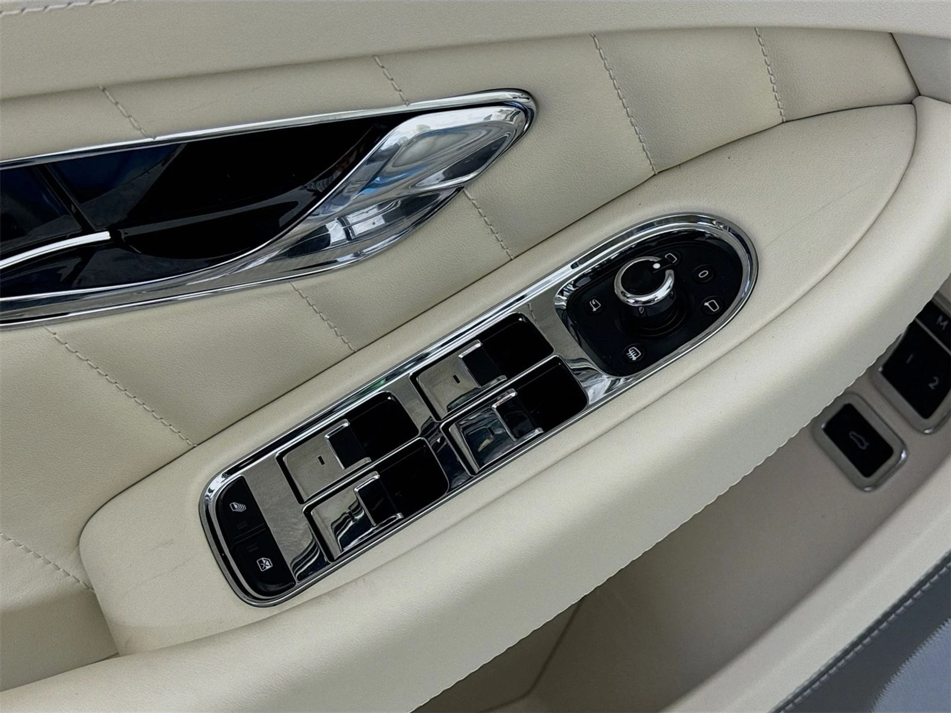 mph016_2555146485_cd1b6264790fb6e720dfc447e7337289x_6459020b59