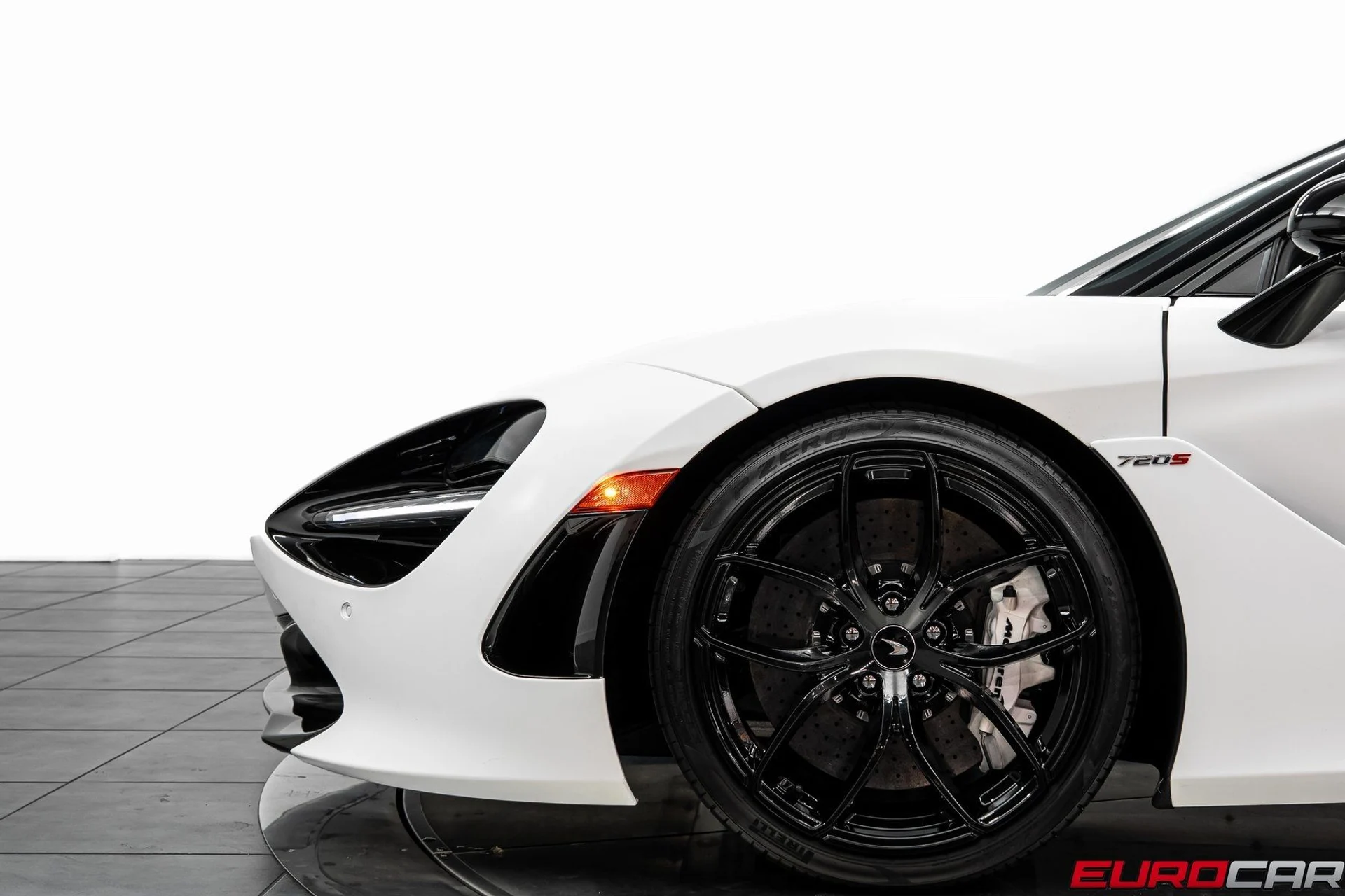 mph016_2556280977_image_17_3807ba6965