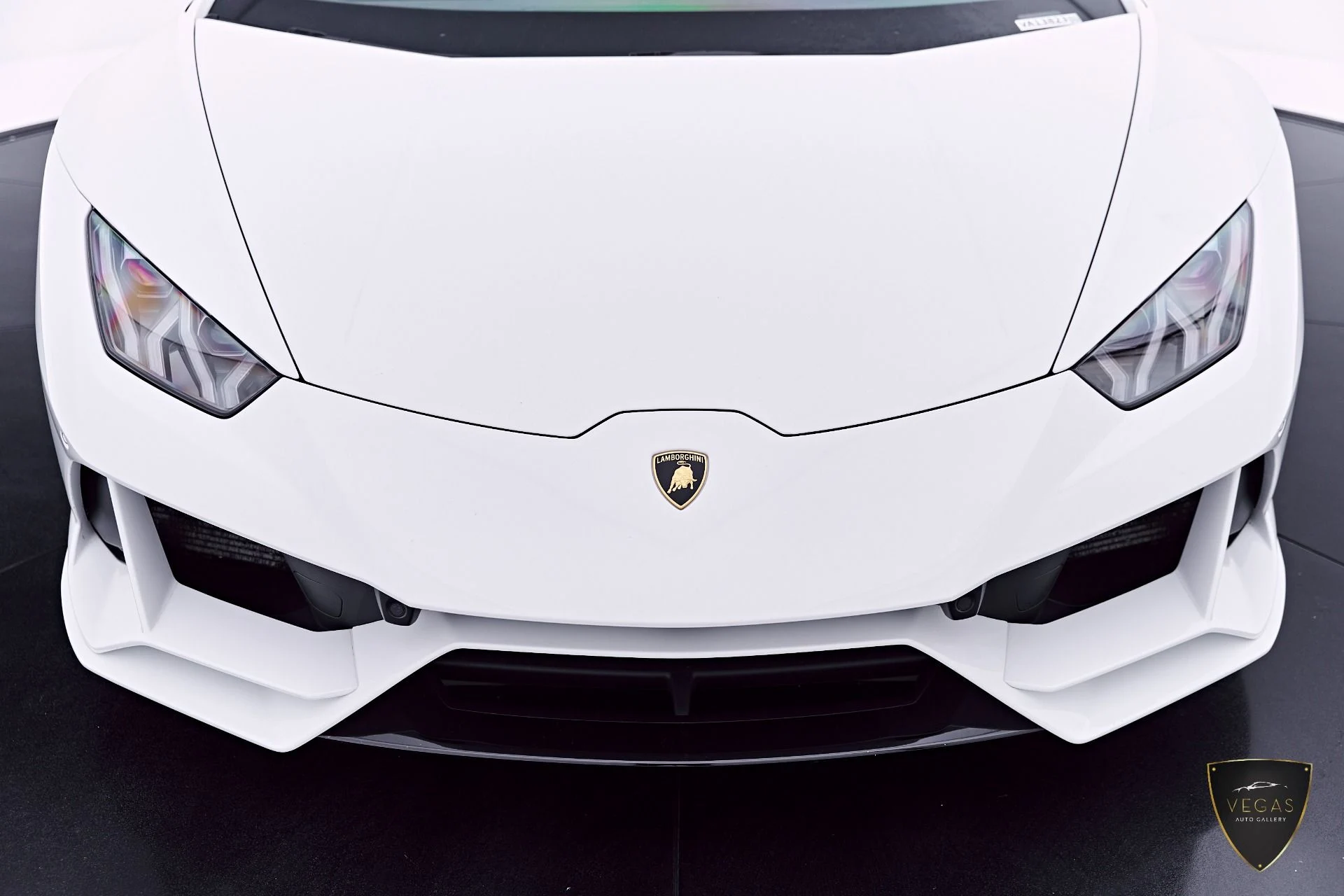 mph016_2557521129_Used_2020_Lamborghini_Huracan_EVO_Base_1782523332_95c5badf8b